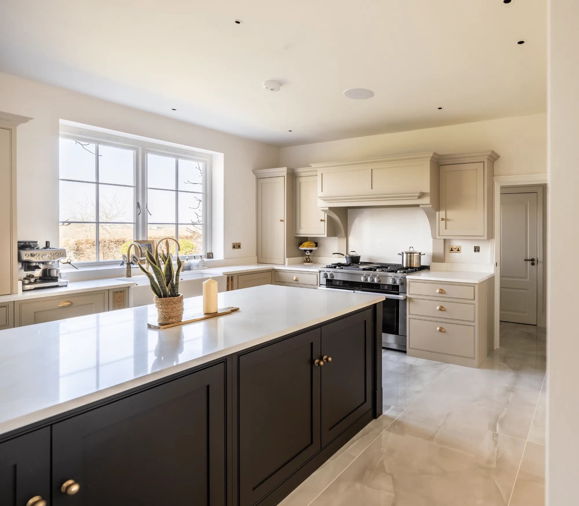 Classic Shaker Kitchen 70, Hadley Wood