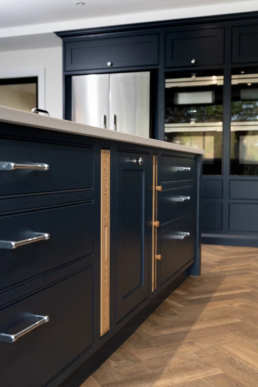 classic-in-frame-cockbead-shaker-elstree-handmade-kitchen-company (10)