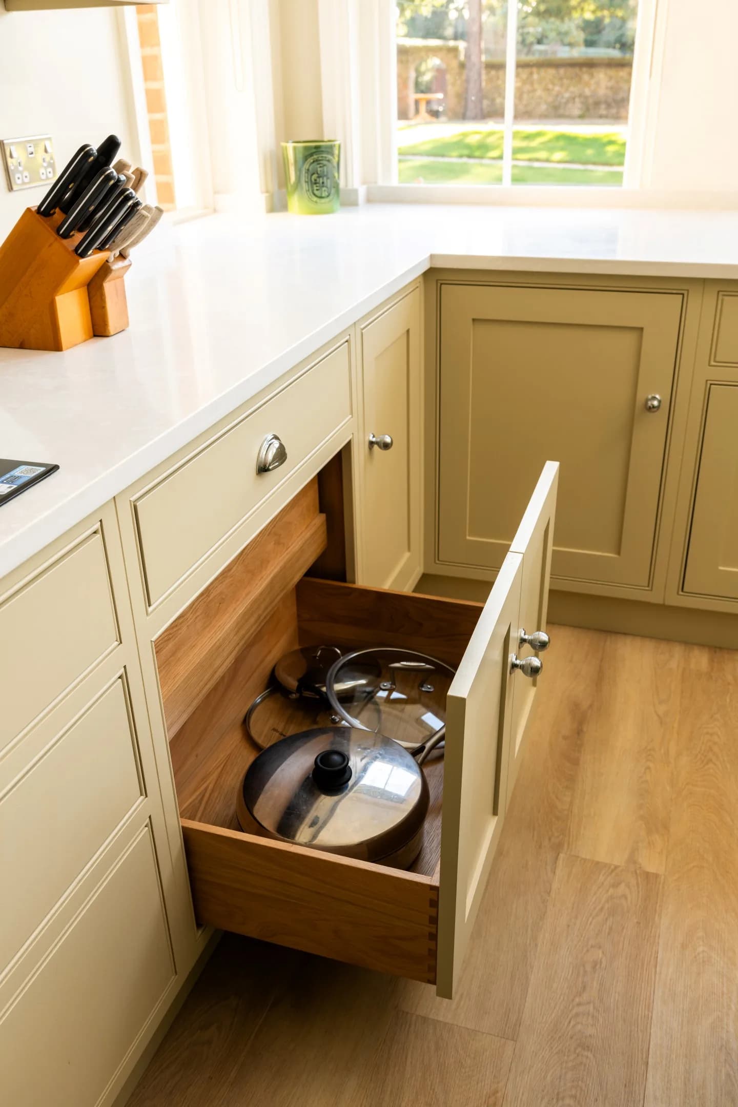 classic-in-frame-shaker-chelmsford-handmade-kitchen-company (32)