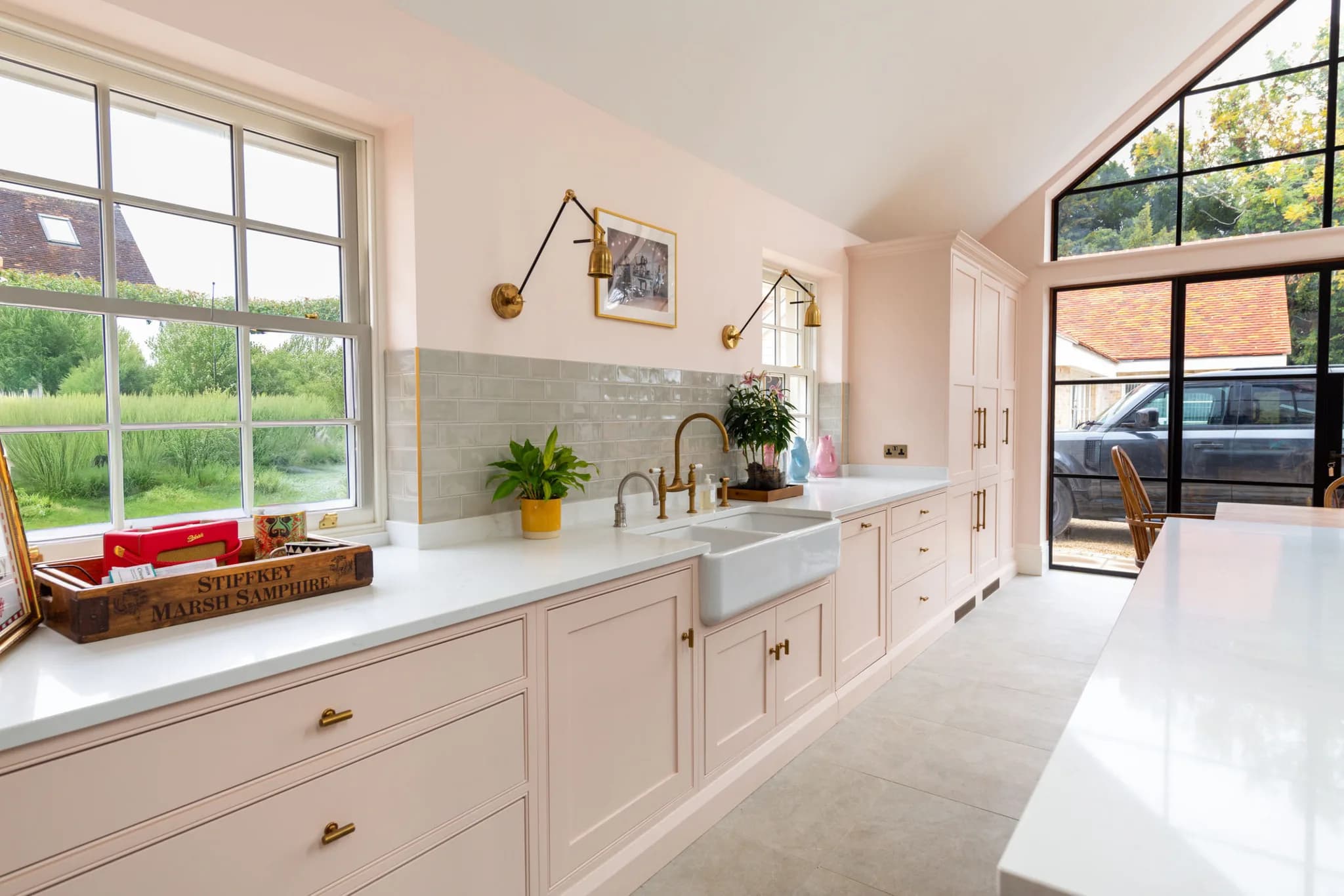 classic-in-frame-shaker-kitchen-bishops-stortford-handmade-kitchen-co (8)