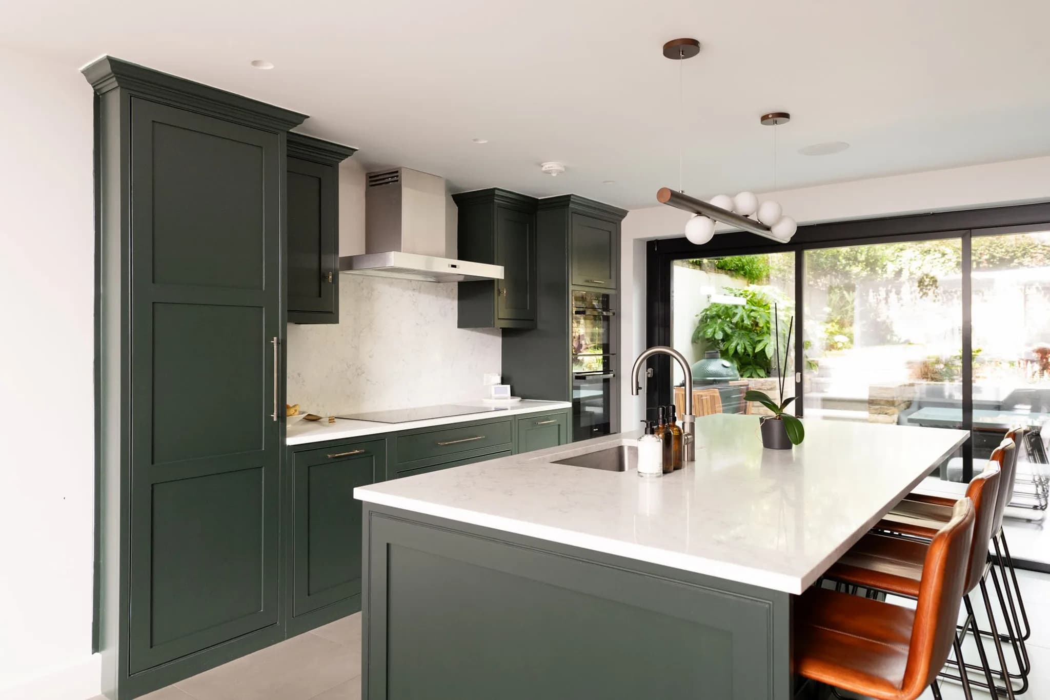 classic-in-frame-shaker-kitchen-islington-handmade-kitchen-co (6) (1)-2