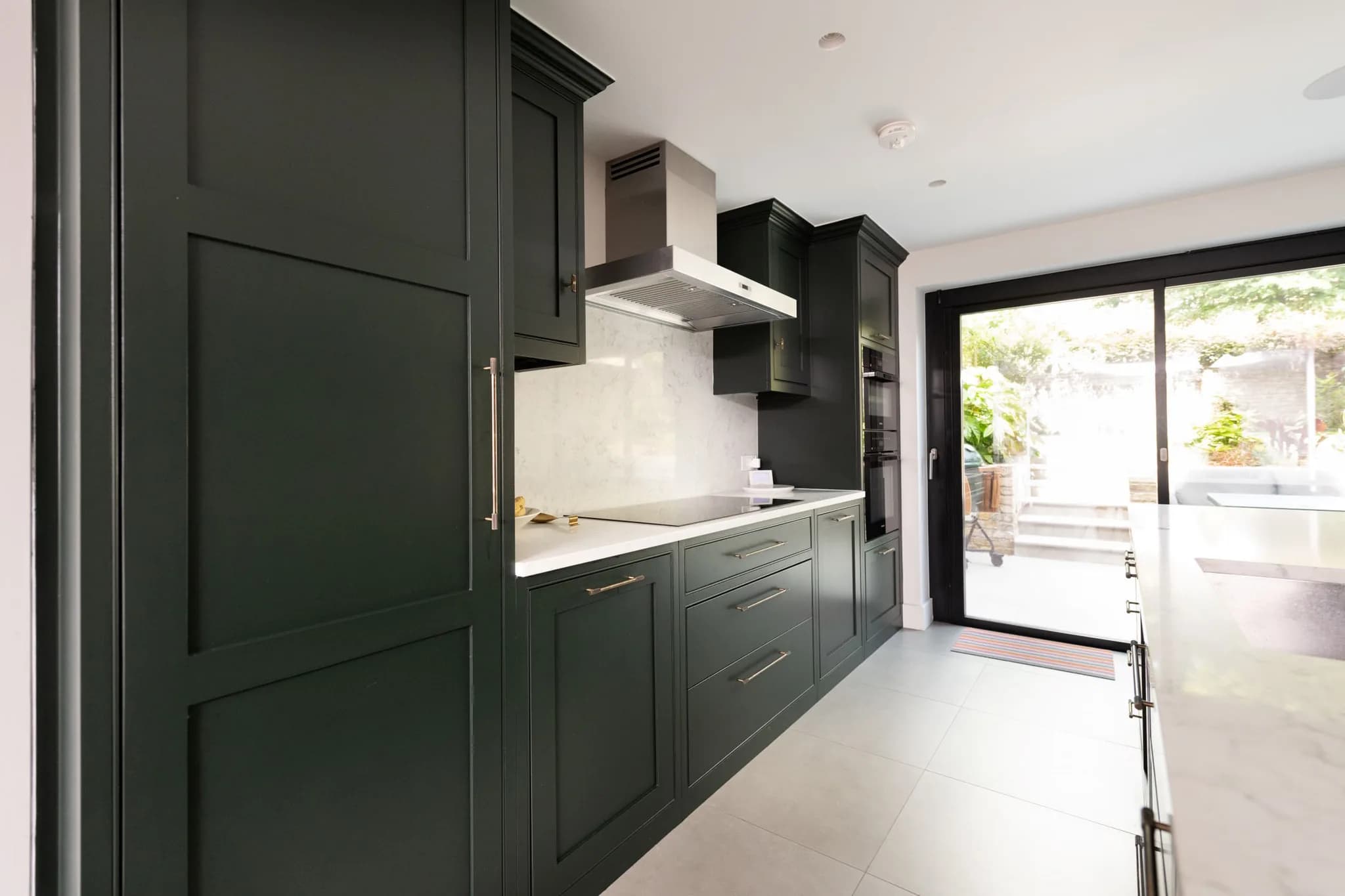 classic-in-frame-shaker-kitchen-islington-handmade-kitchen-co (9) (1)-2