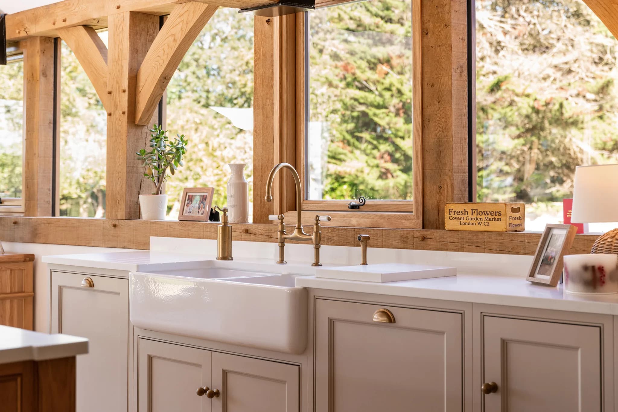 classic-in-frame-shaker-kitchen-nazeing-handmade-kitchen-company (83)