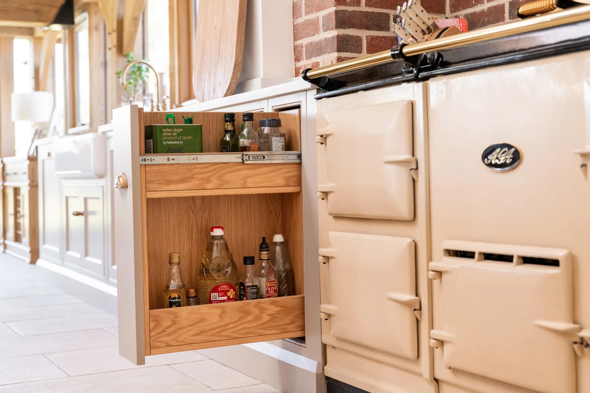 classic-in-frame-shaker-kitchen-nazeing-handmade-kitchen-company (86)