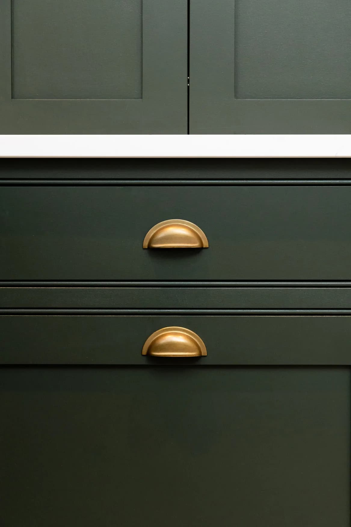 classic-in-frame-shaker-pantry-cuffley-handmade-kitchen-company (56)
