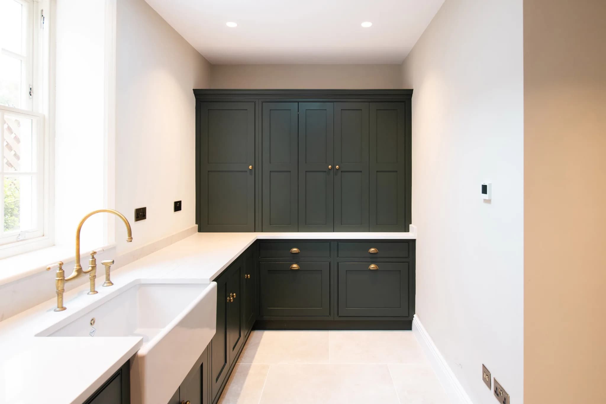 classic-in-frame-shaker-pantry-cuffley-handmade-kitchen-company