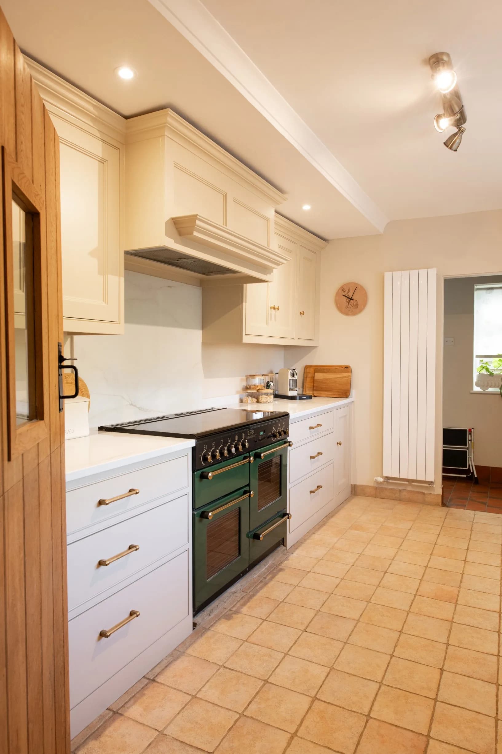 classic-in-frame-shaker-style-modern-bead-stansted-handmade-kitchen-company (38)