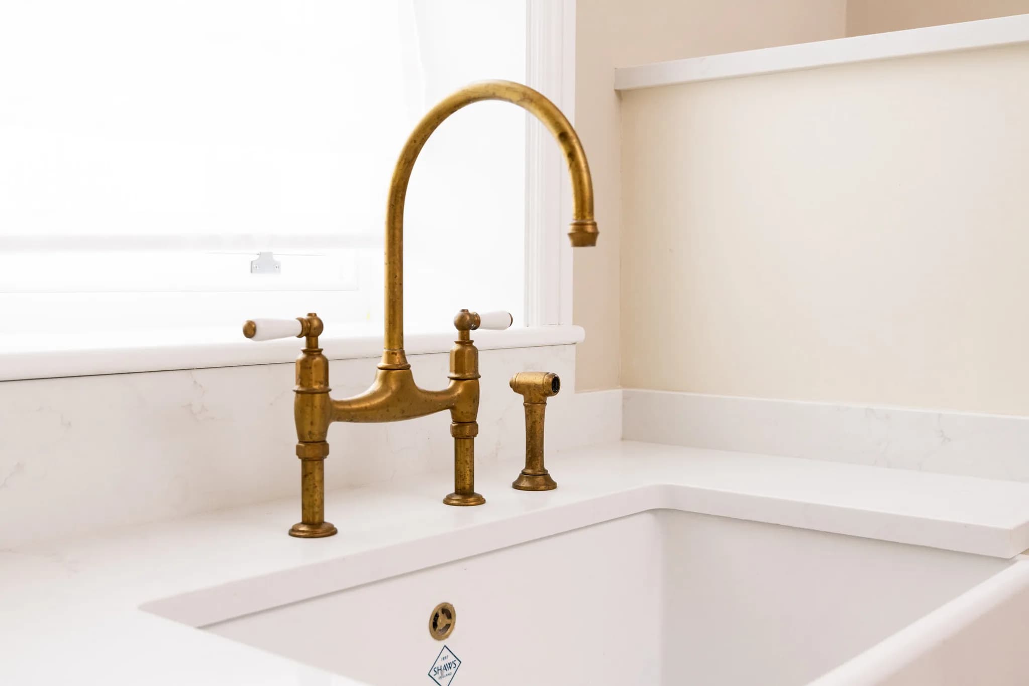 classic-in-frame-shaker-utility-cuffley-handmade-kitchen-company (42)