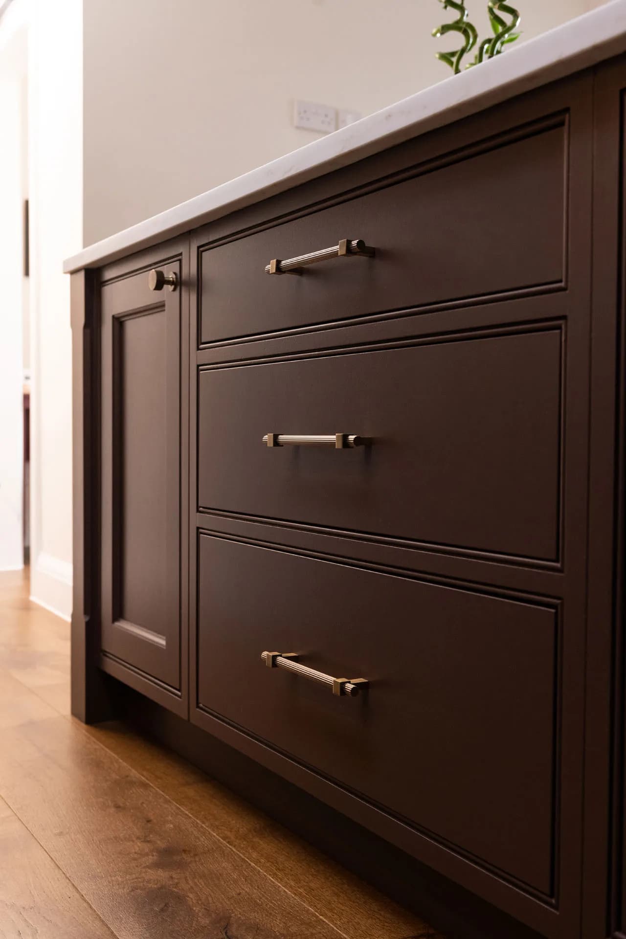 Bespoke kitchen dresser detail