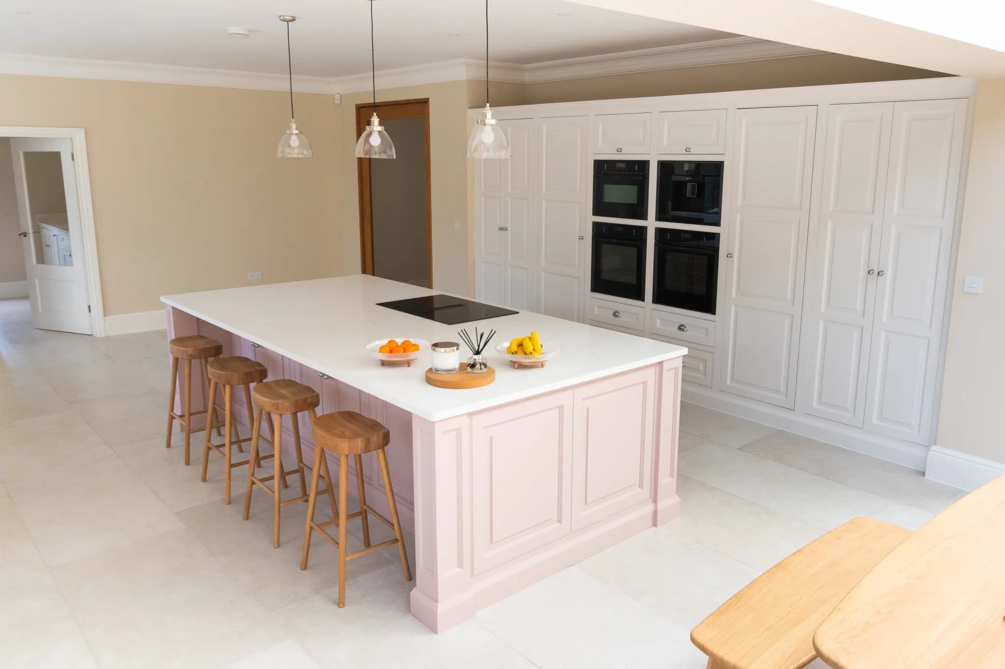 classic-raised-shaker-style-sandy-handmade-kitchen-company (10)