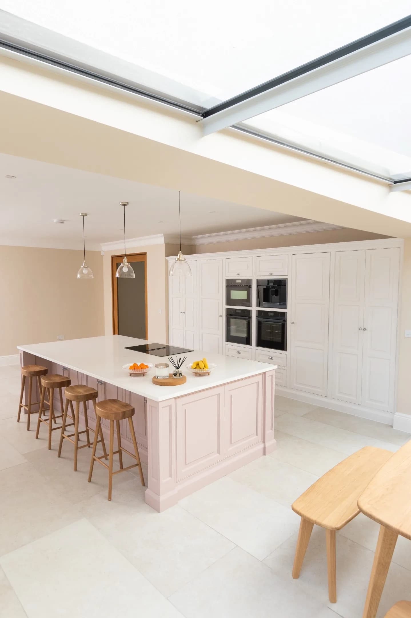 classic-raised-shaker-style-sandy-handmade-kitchen-company (11)