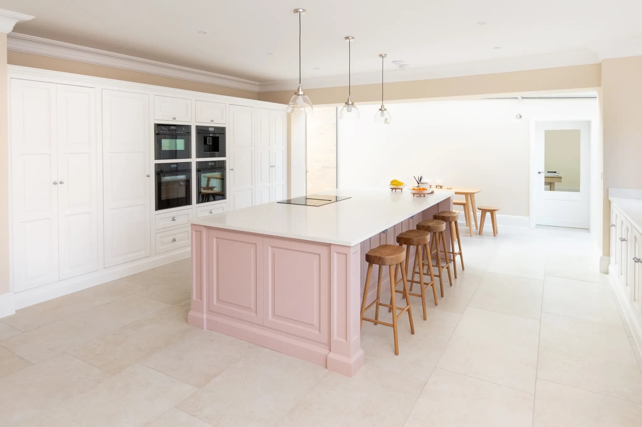 classic-raised-shaker-style-sandy-handmade-kitchen-company (15)