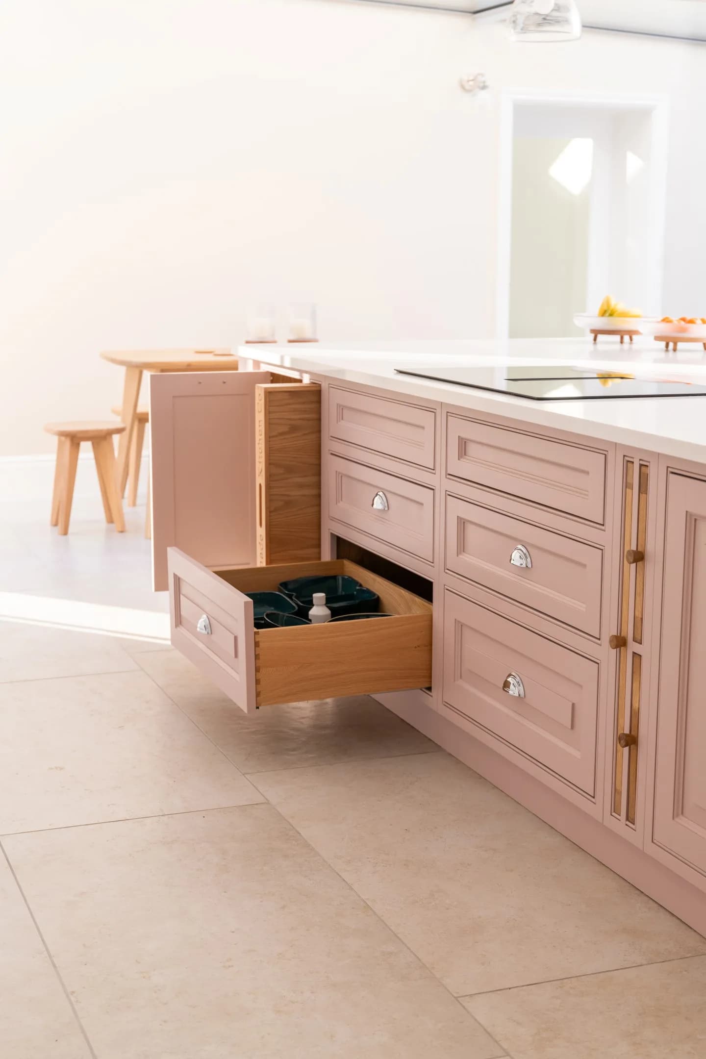 classic-raised-shaker-style-sandy-handmade-kitchen-company (78)