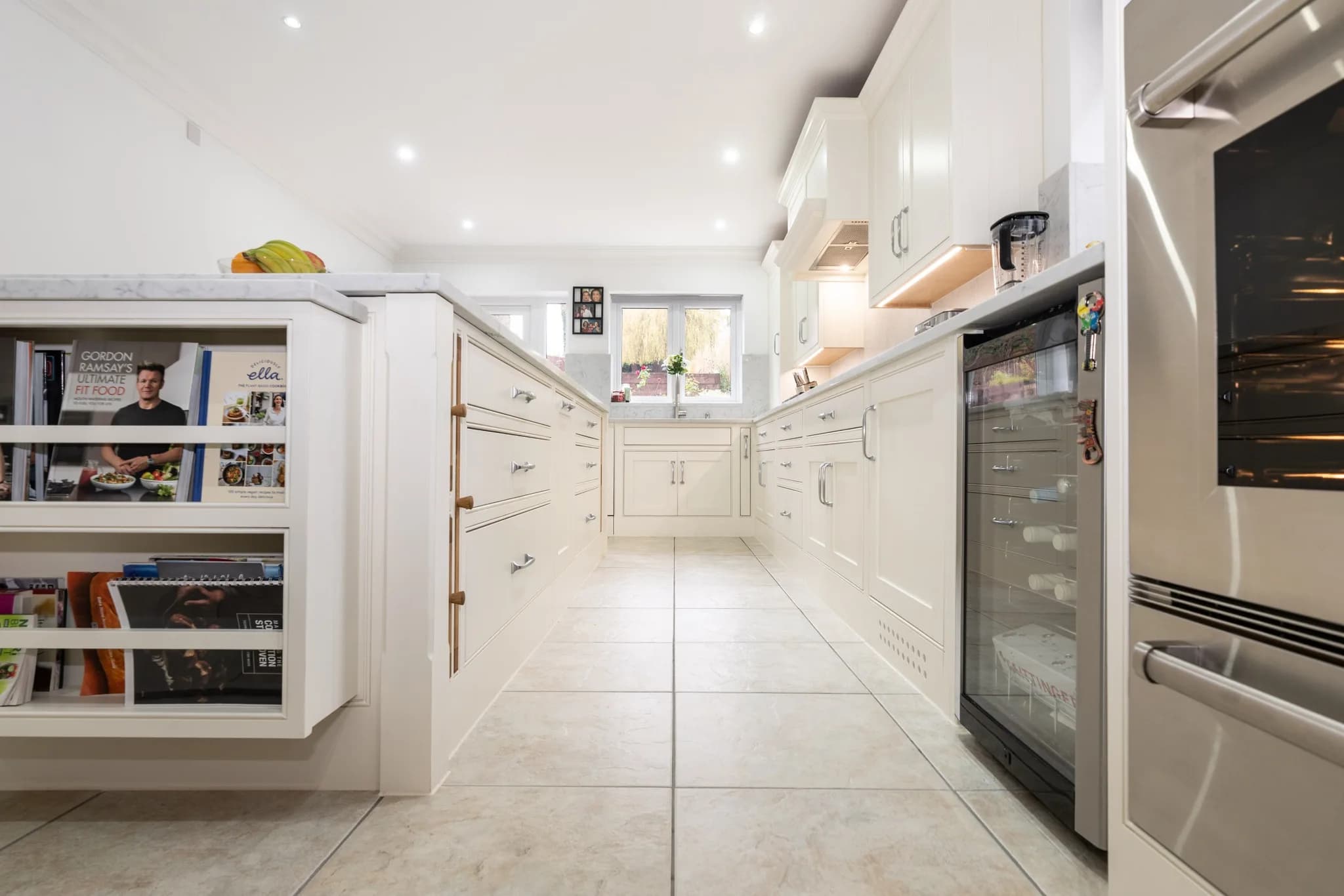 classic-shaker-kitchen-sub-zero-wolf-cuffley-herts-handmade-kitchen-company (12)