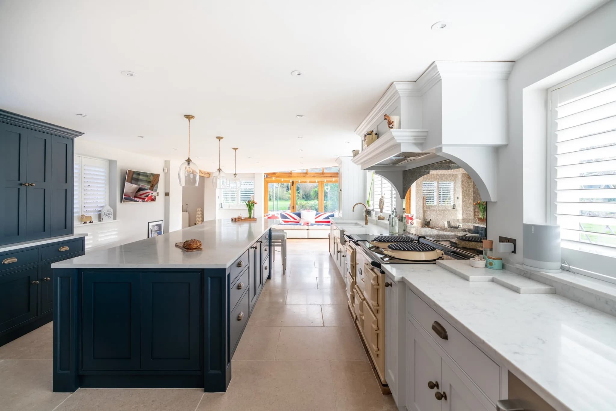 classic-shaker-matching-green-essex-handmade-kitchen-company (12)