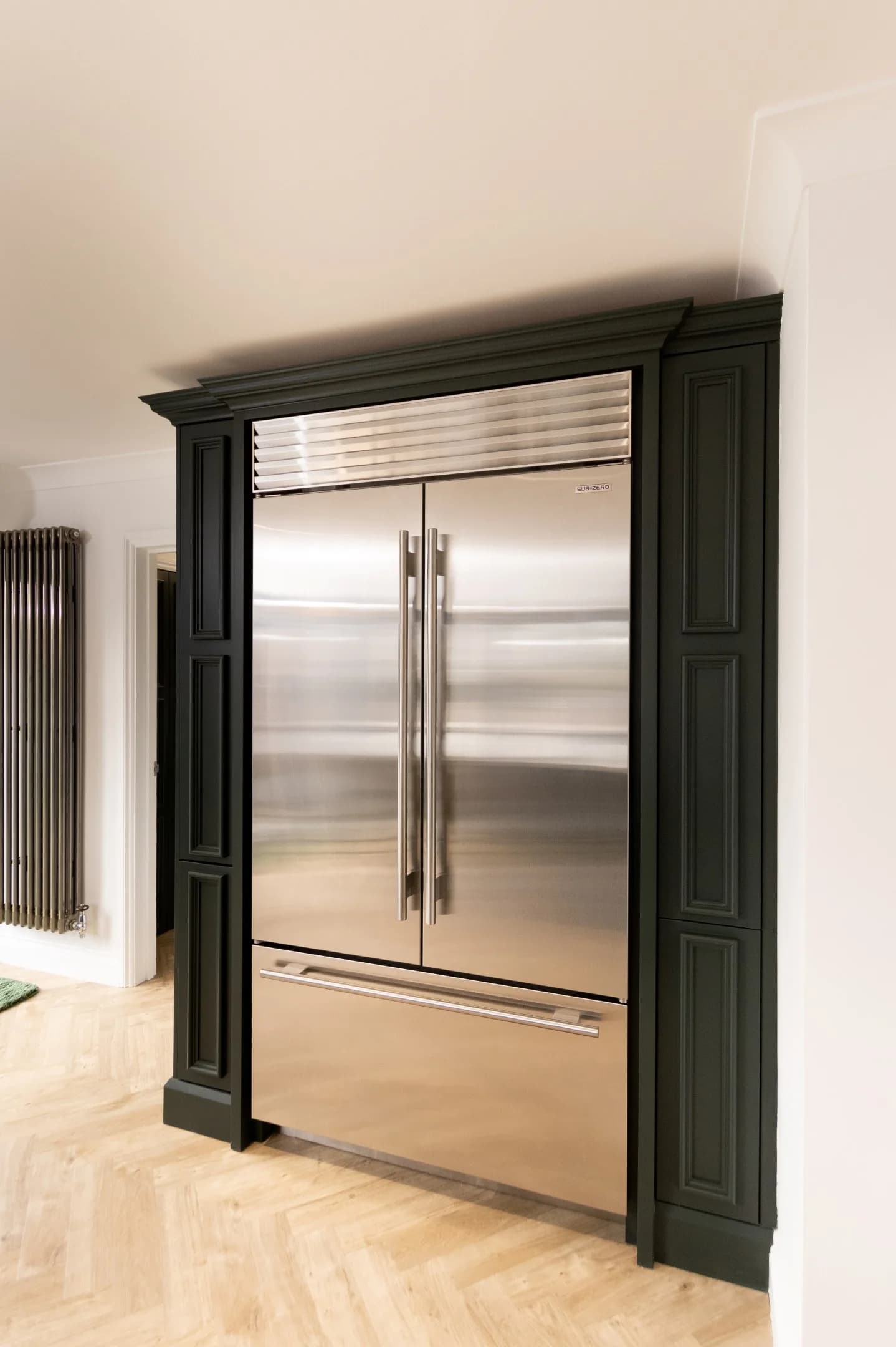 handleless-traditional-mapesbury-shaker-essex-handmade-kitchen-company (13)