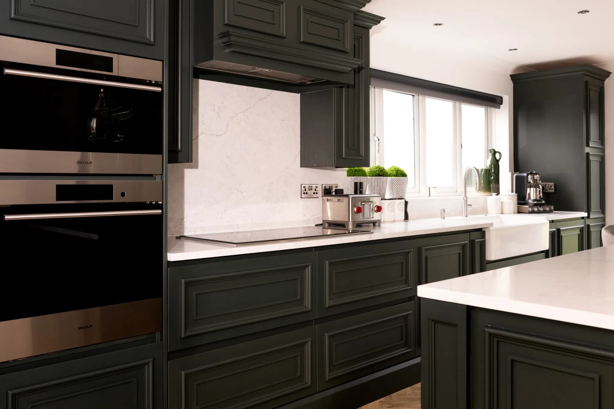 handleless-traditional-mapesbury-shaker-essex-handmade-kitchen-company (43)