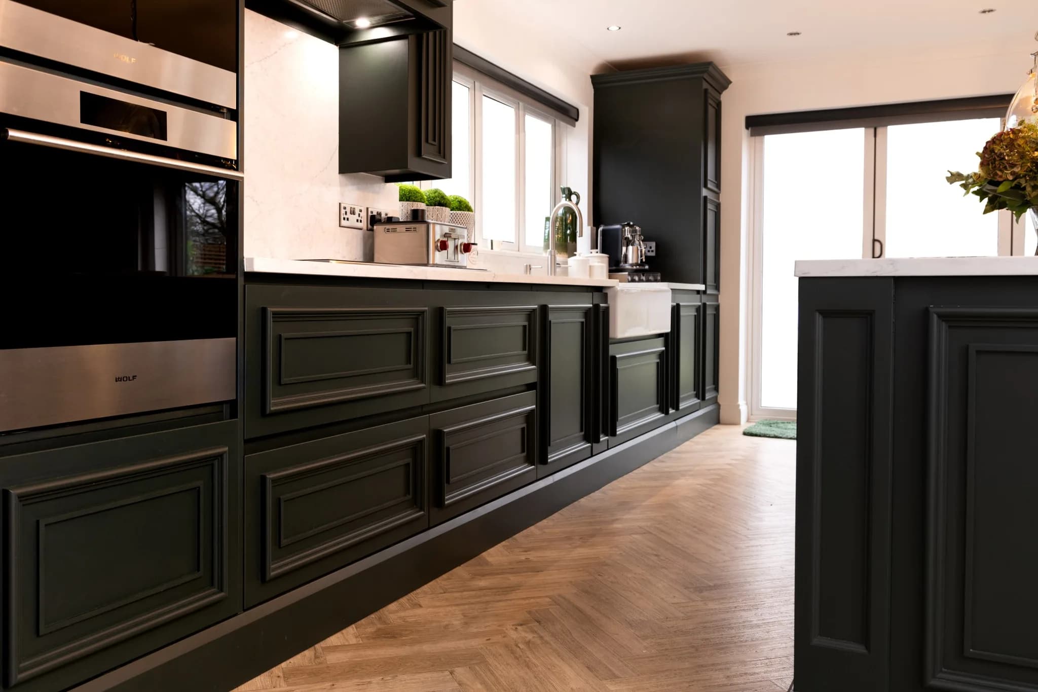 handleless-traditional-mapesbury-shaker-essex-handmade-kitchen-company (45)