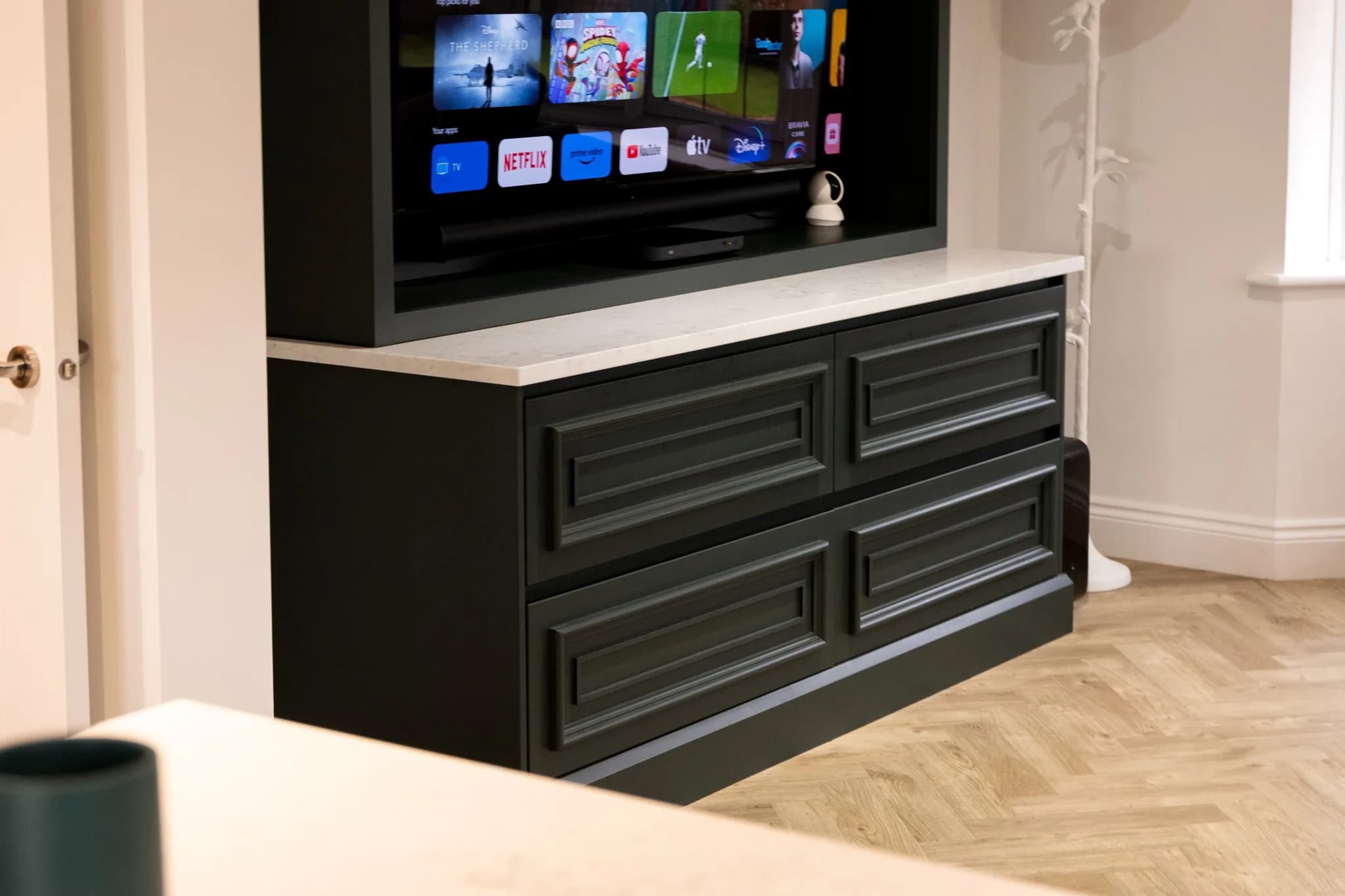 handleless-traditional-mapesbury-shaker-essex-handmade-kitchen-company (74)