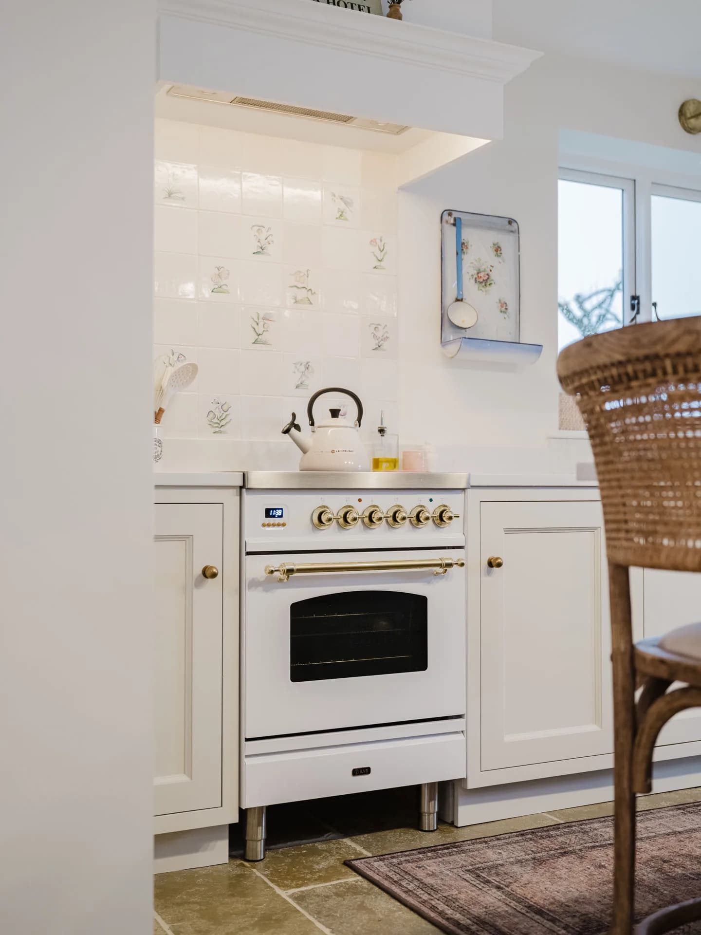 in-frame-shaker-plain-front-beaded-much-hadham-handmade-kitchen-company (28)