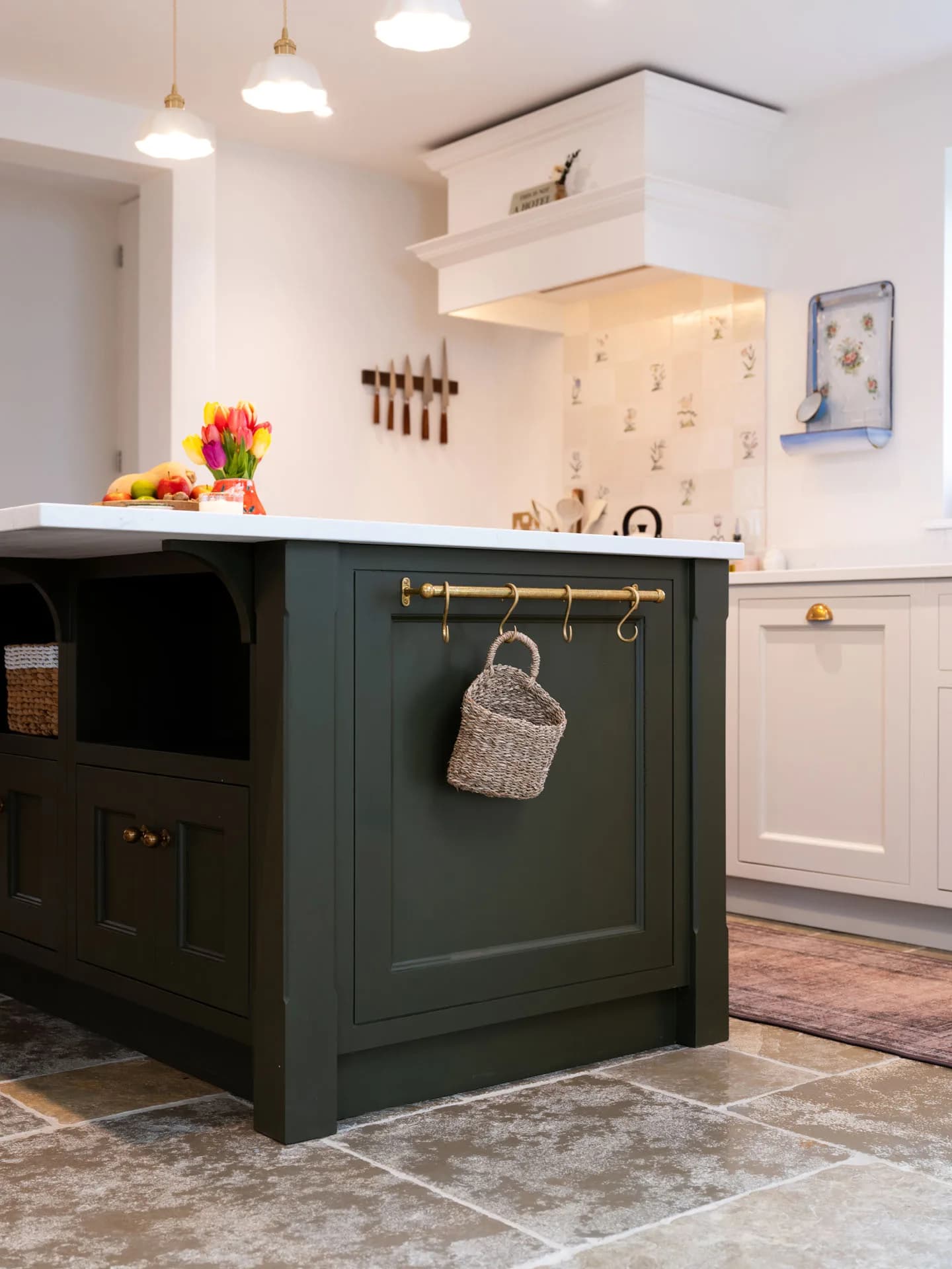 in-frame-shaker-plain-front-beaded-much-hadham-handmade-kitchen-company (44)