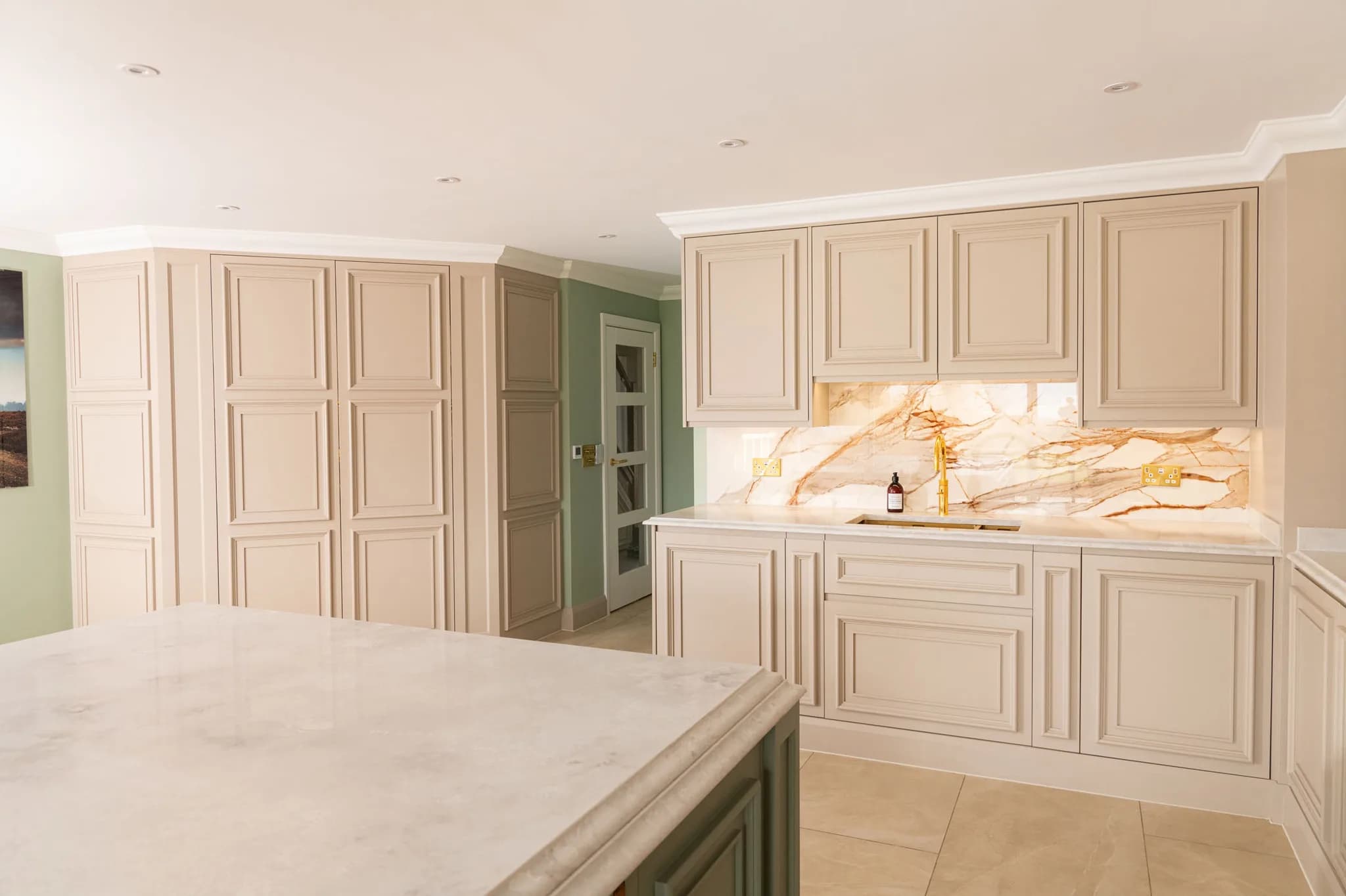 traditional-mapesburys-shaker-kitchen-essex-handmade-kitchen- (14)
