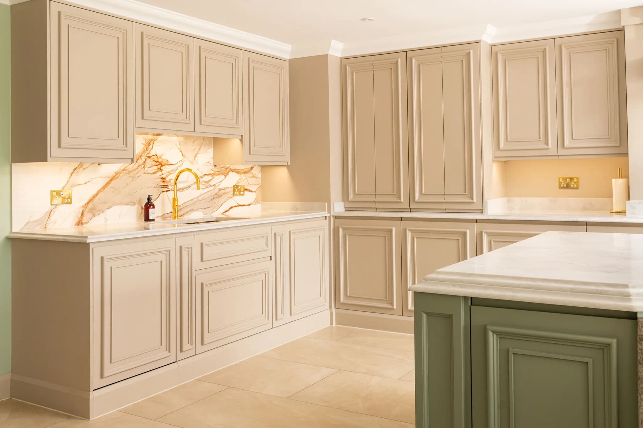 traditional-mapesburys-shaker-kitchen-essex-handmade-kitchen- (20)