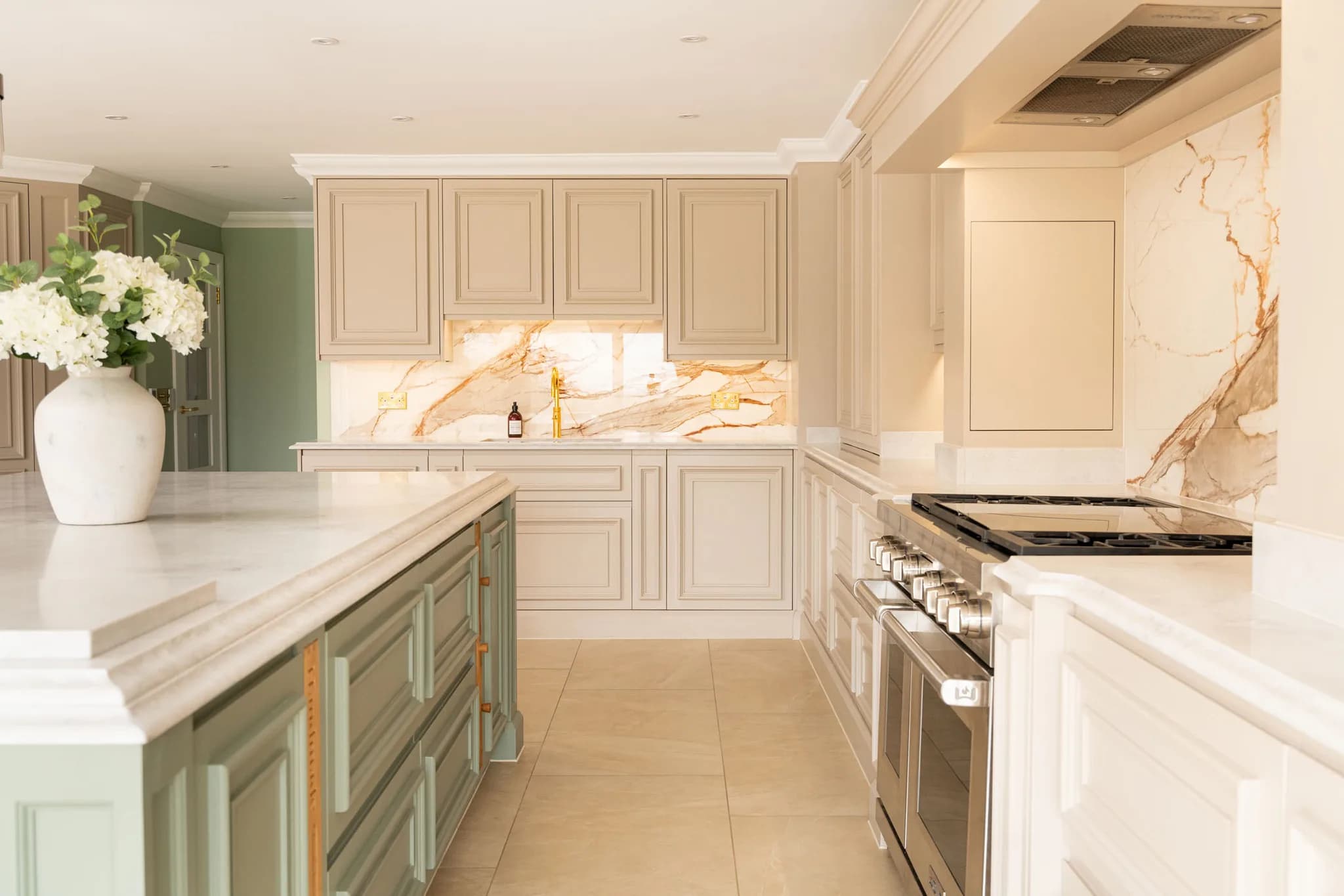 traditional-mapesburys-shaker-kitchen-essex-handmade-kitchen- (23)