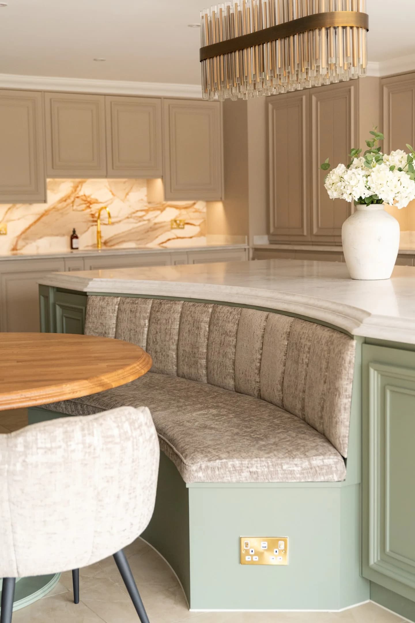 traditional-mapesburys-shaker-kitchen-essex-handmade-kitchen- (39)