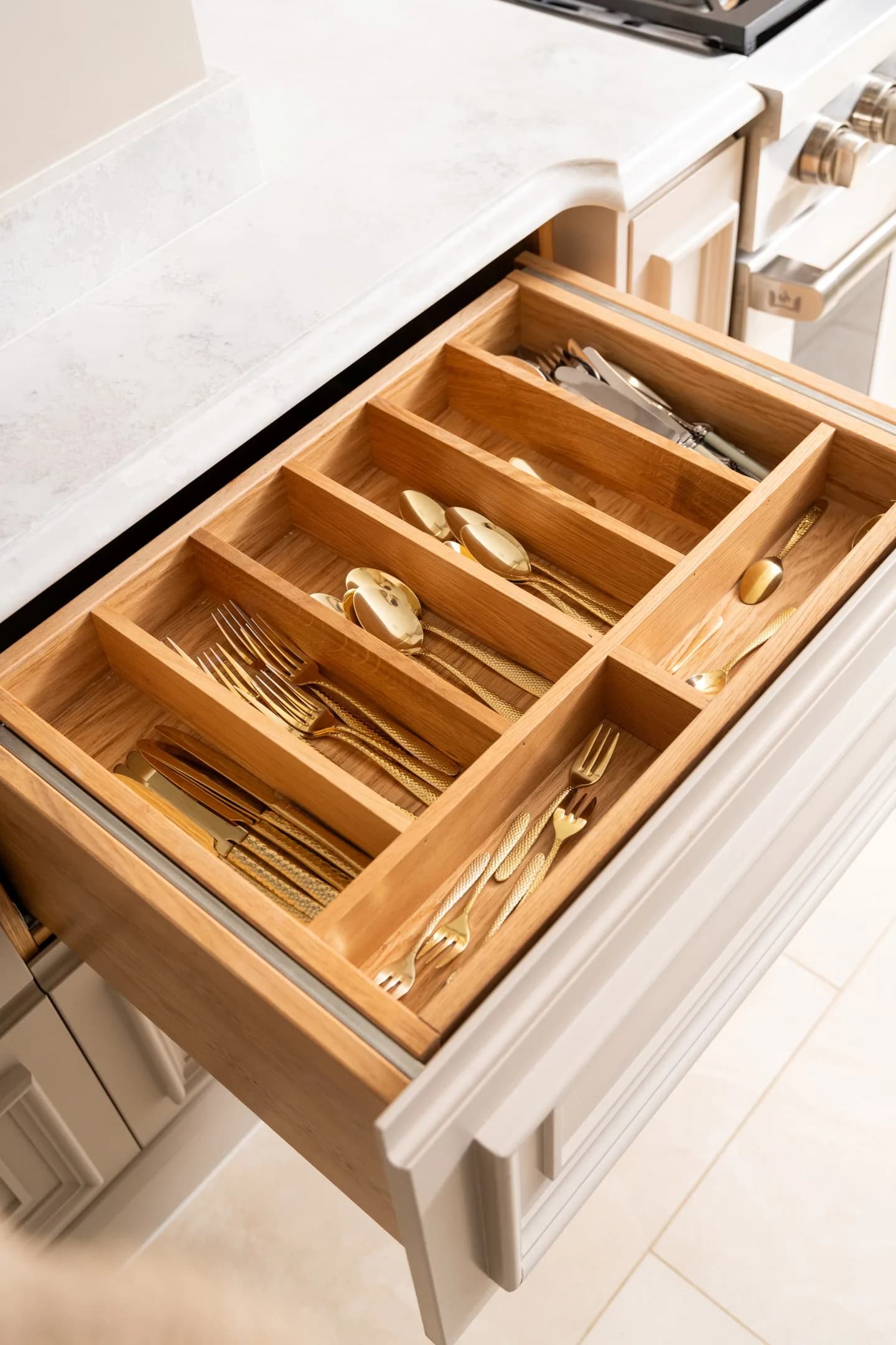 traditional-mapesburys-shaker-kitchen-essex-handmade-kitchen- (66)