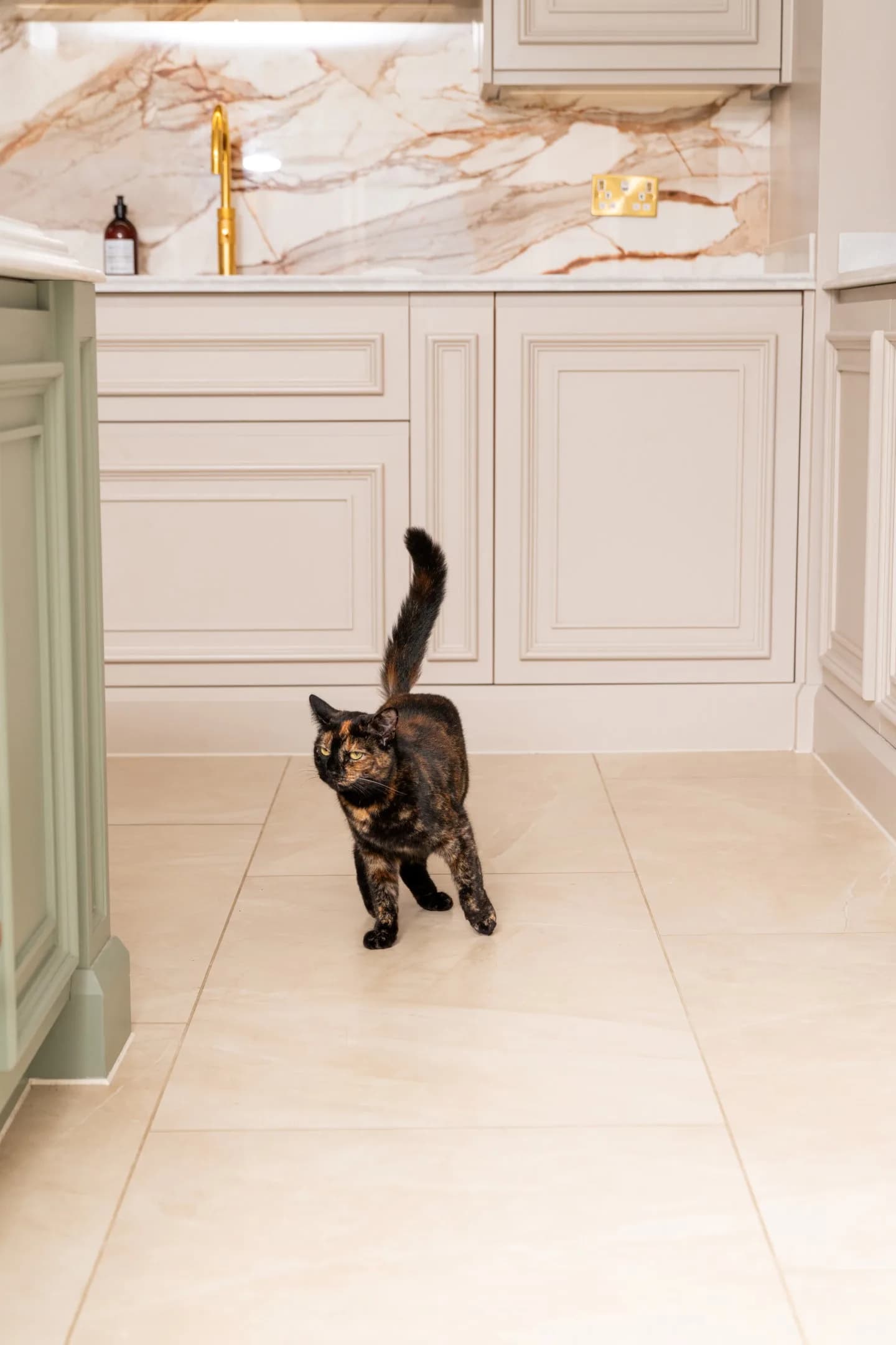 traditional-mapesburys-shaker-kitchen-essex-handmade-kitchen-co (1)