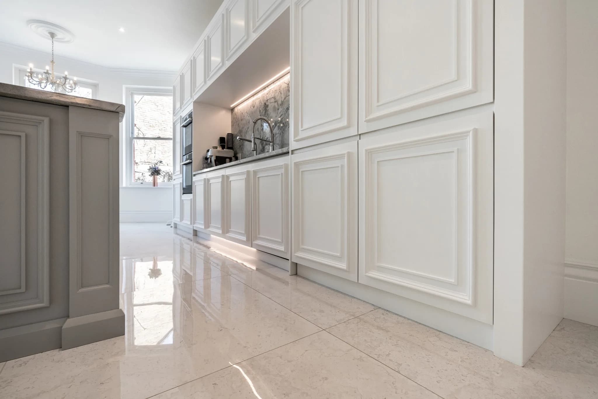 traditional-moulded-contemporary-mapesbury-handmade-kitchen-company-essex (3)
