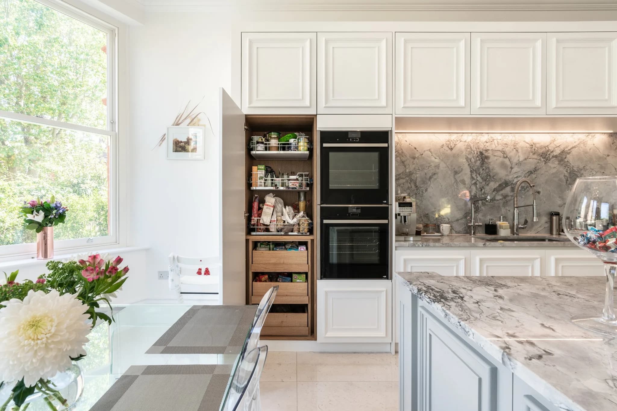 traditional-moulded-contemporary-mapesbury-handmade-kitchen-company-essex (7)