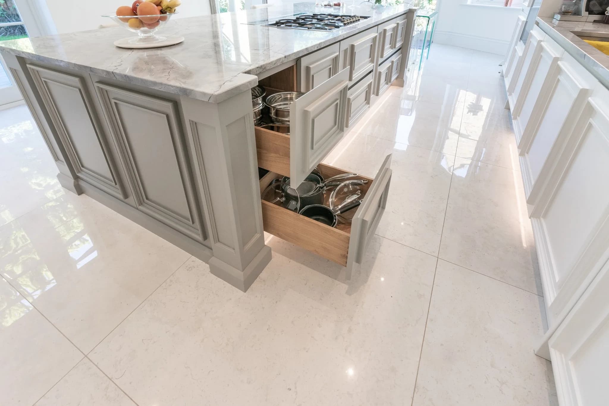 traditional-moulded-contemporary-mapesbury-handmade-kitchen-company-essex (9)