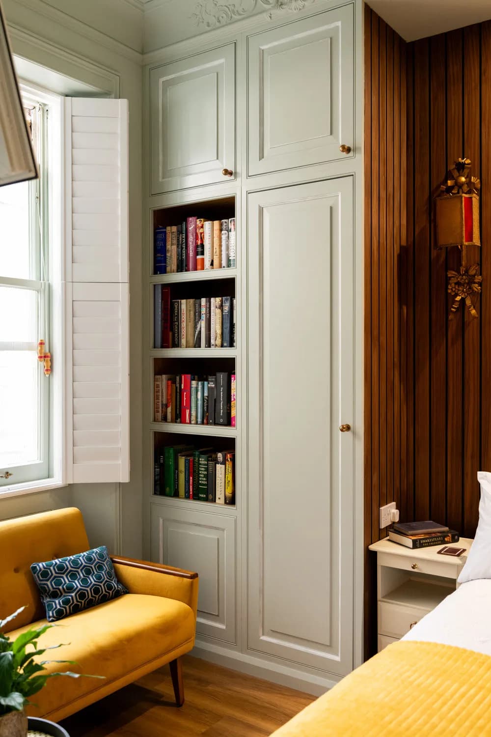 traditional-raised-shaker-bedroom-kensington-handmade-kitchen-company (2)
