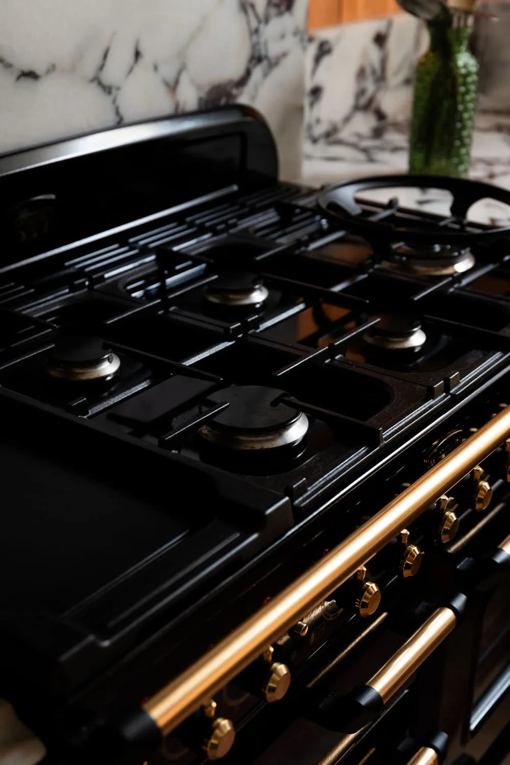 traditional-raised-shaker-kitchen-kensington-handmade-kitchen-company (15)