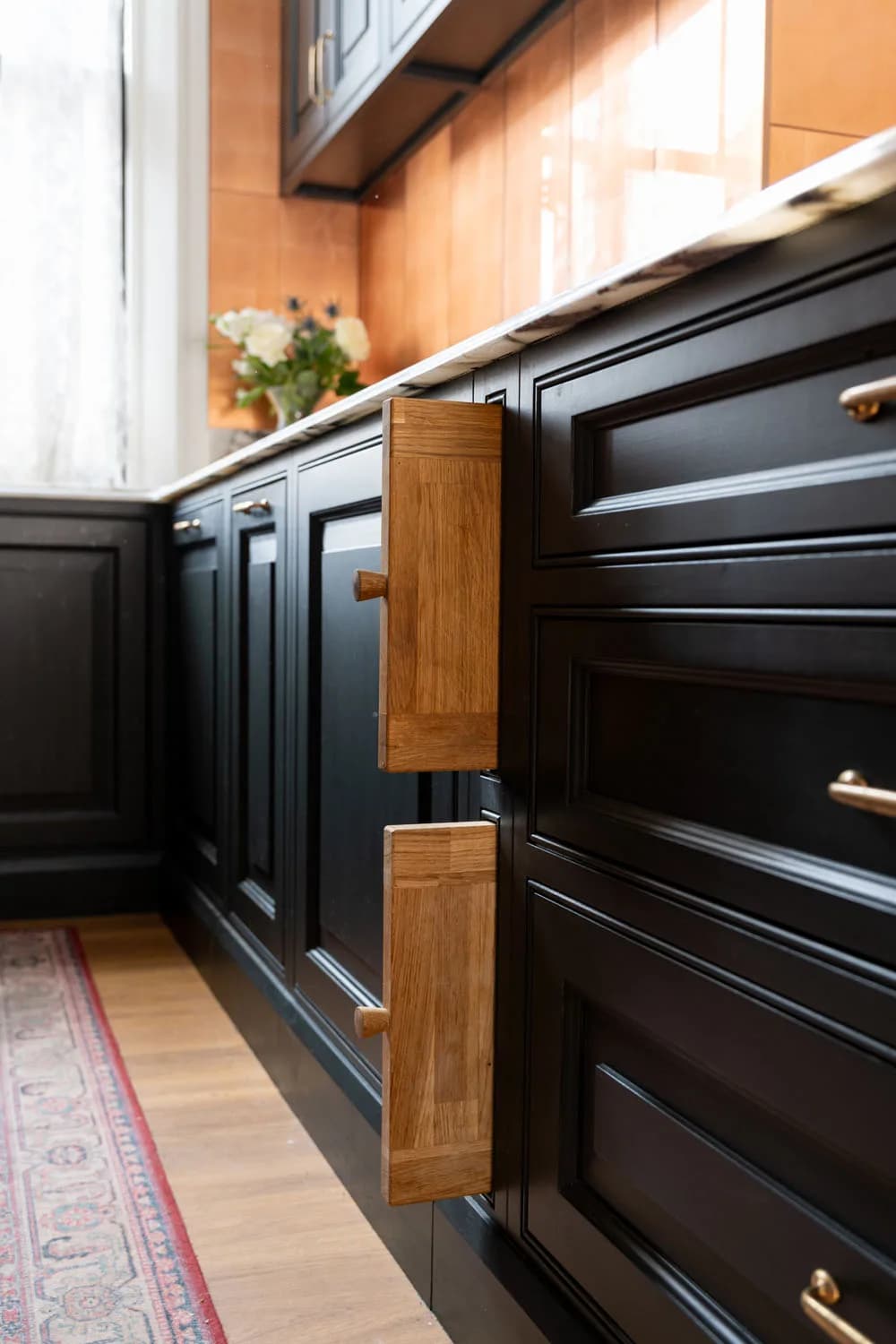 traditional-raised-shaker-kitchen-kensington-handmade-kitchen-company (19)