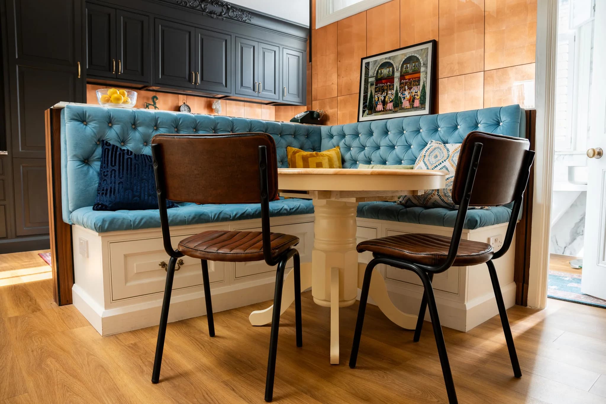 traditional-raised-shaker-kitchen-kensington-handmade-kitchen-company (6)
