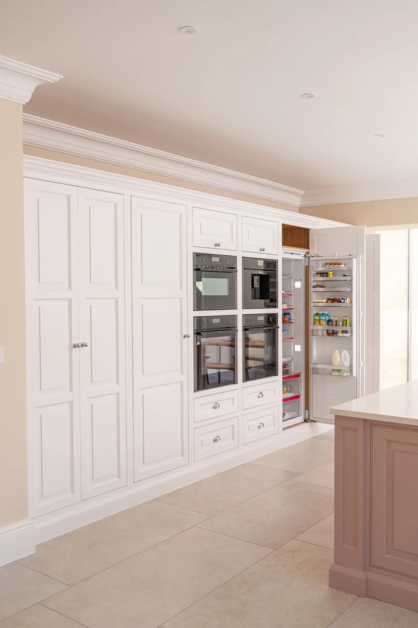 traditional-raised-shaker-style-sandy-handmade-kitchen-company (187)