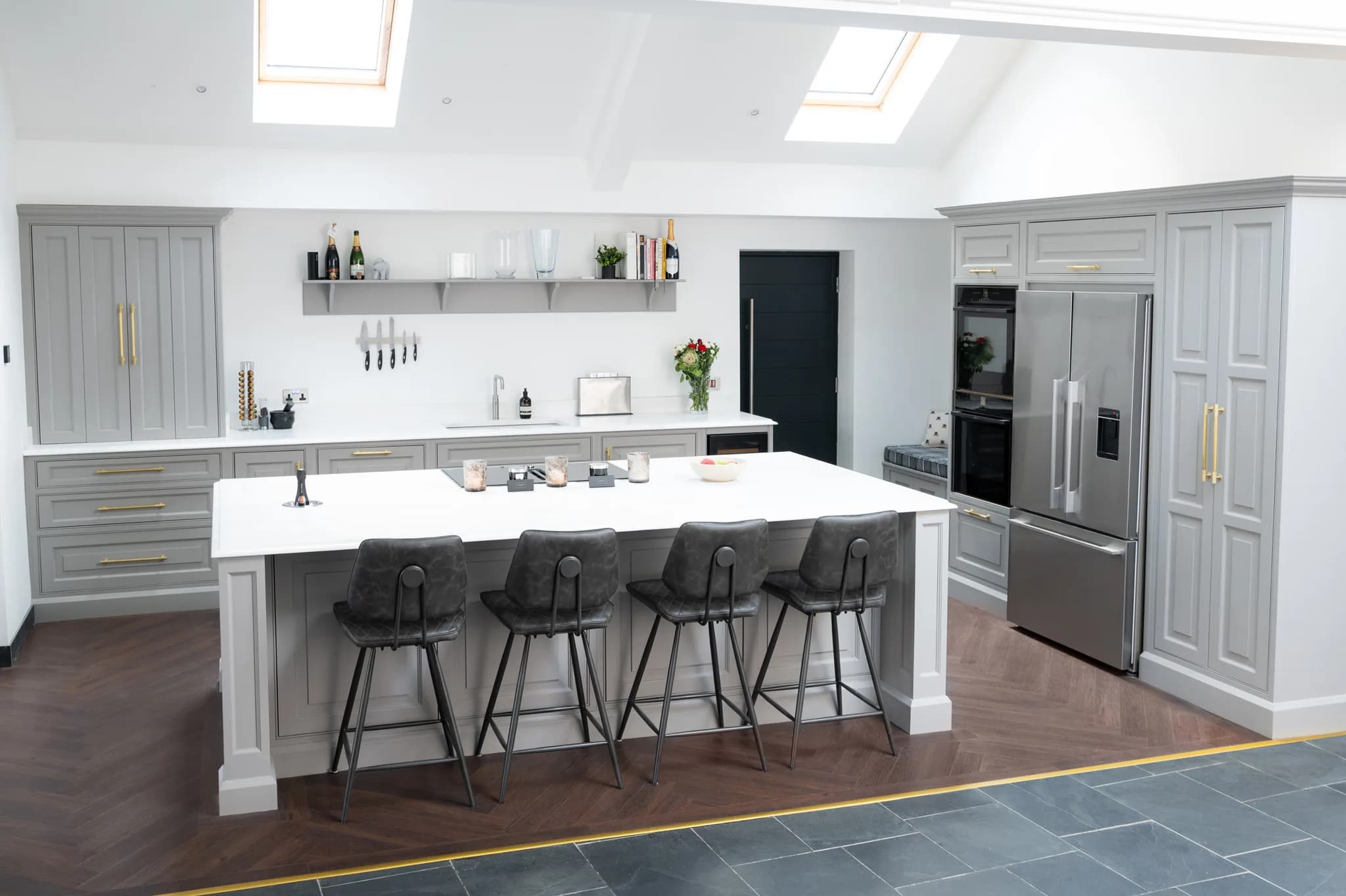 Traditional Raised Panel Shaker 93 - Colchester