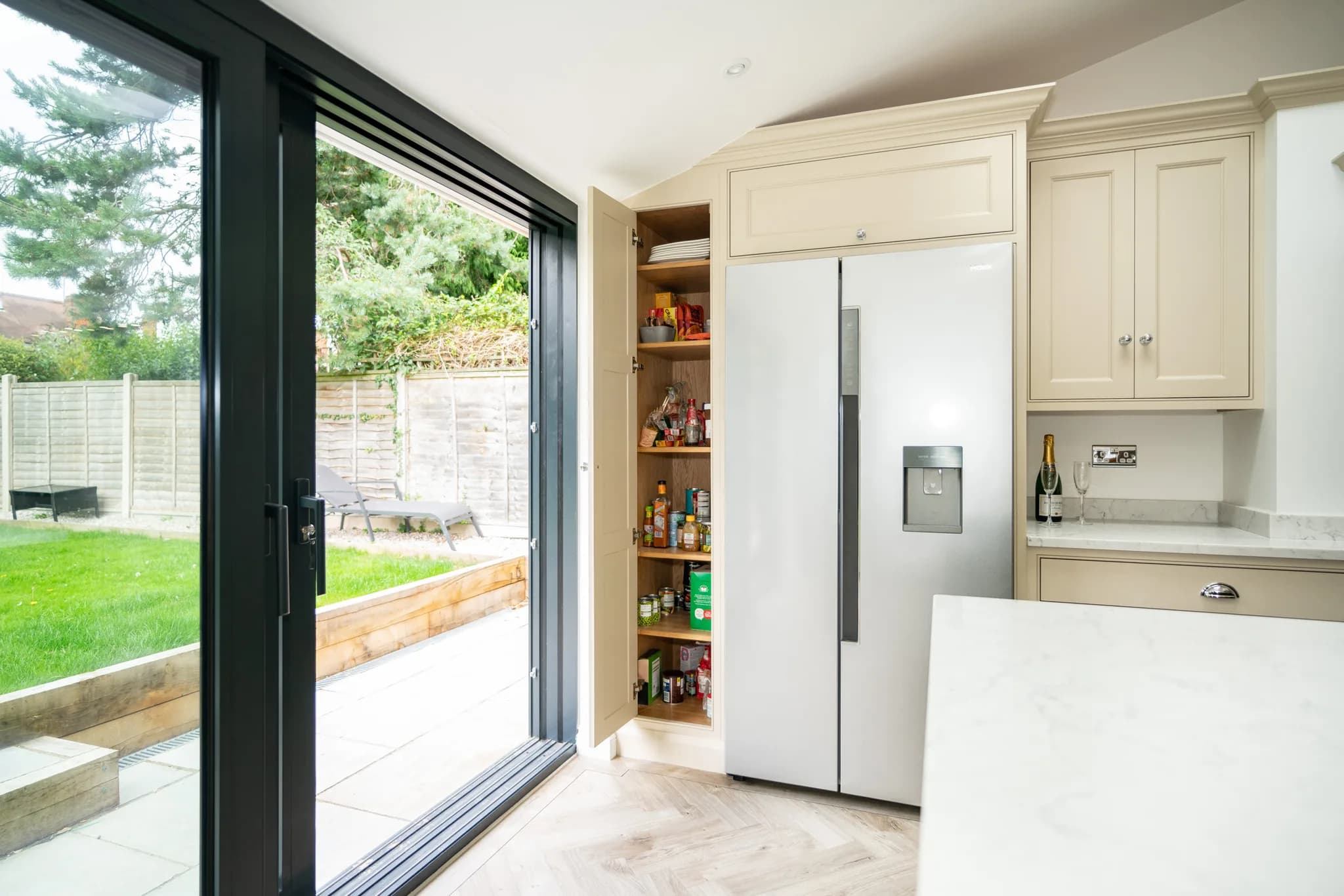 traditional-shaker-kitchen-elsenham-essex-handmade-kitchen-company (17)