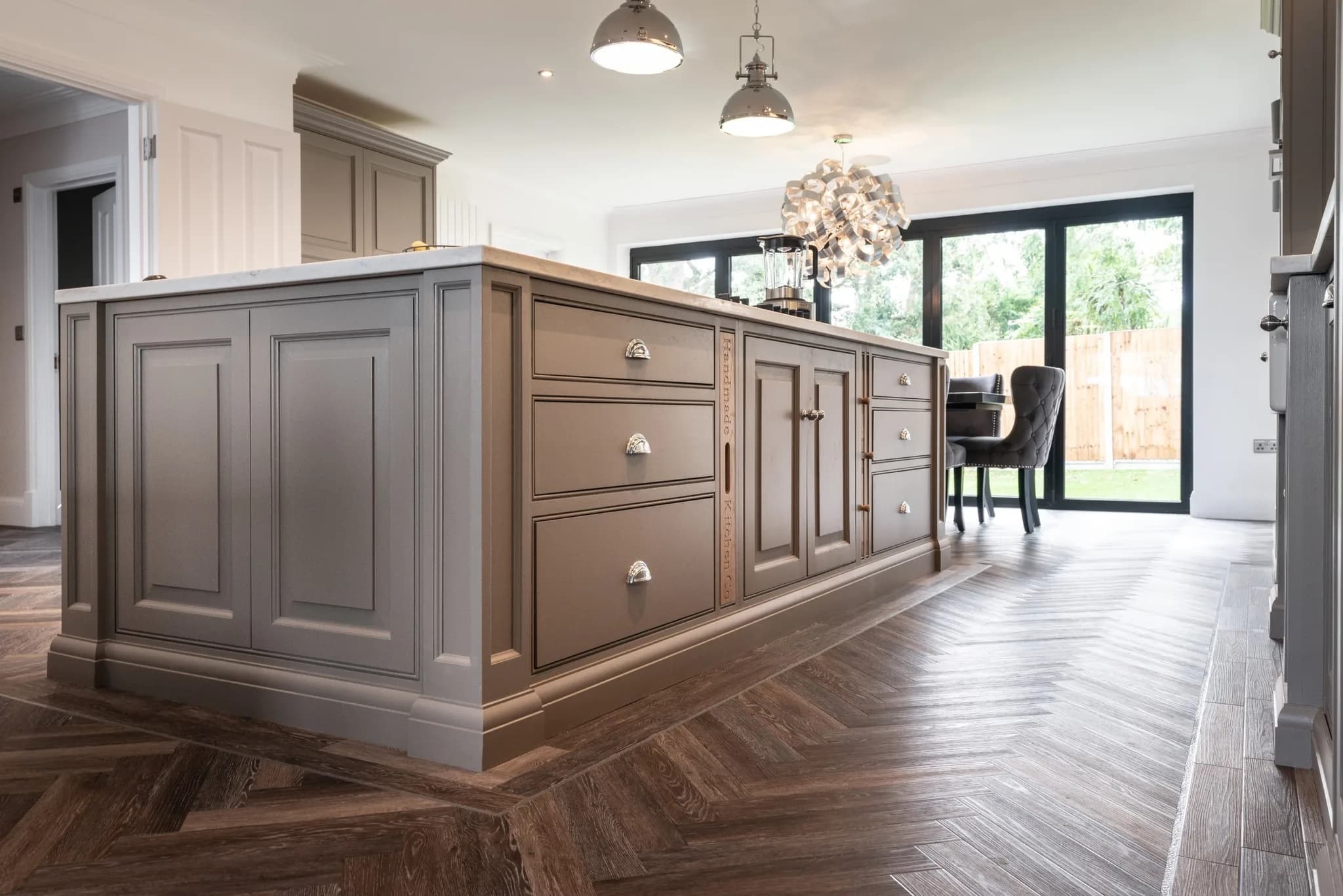 traditional-shaker-style-kitchen-28-cuffley-03