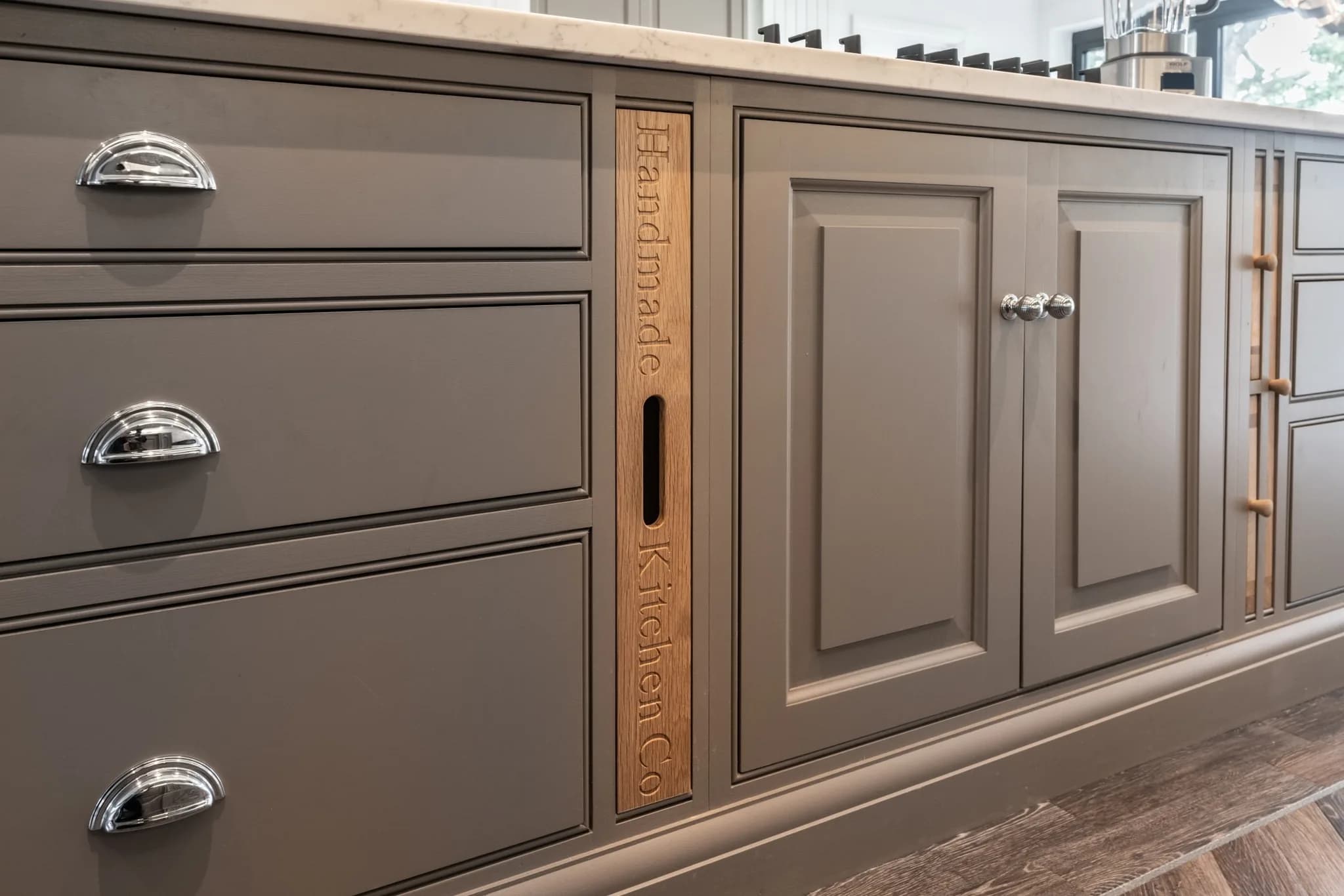 traditional-shaker-style-kitchen-28-cuffley-04
