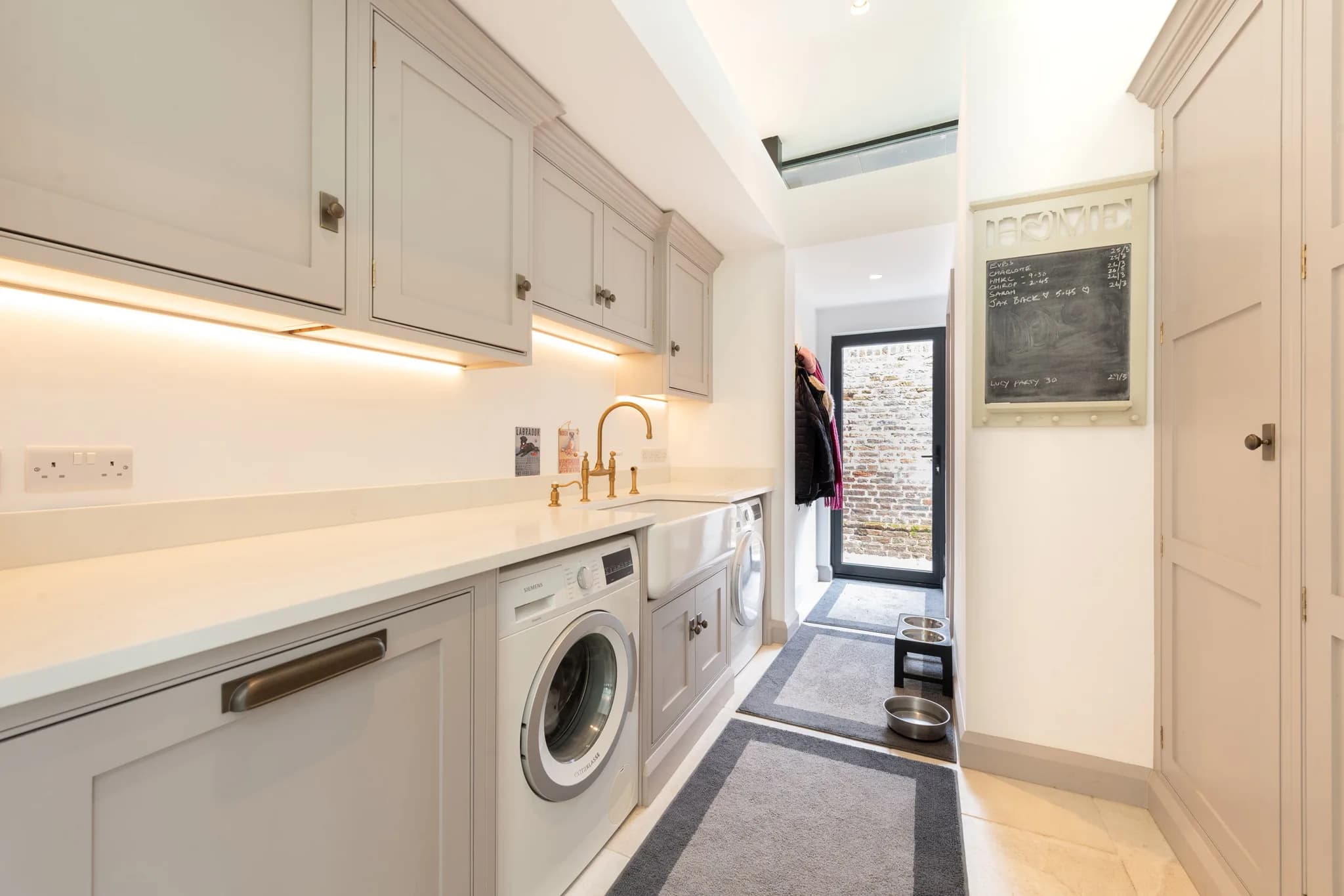 Classic-in-frame-beaded-front-frame-shaker-utility-little-hadham-handmade-kitchen-company (1)-2