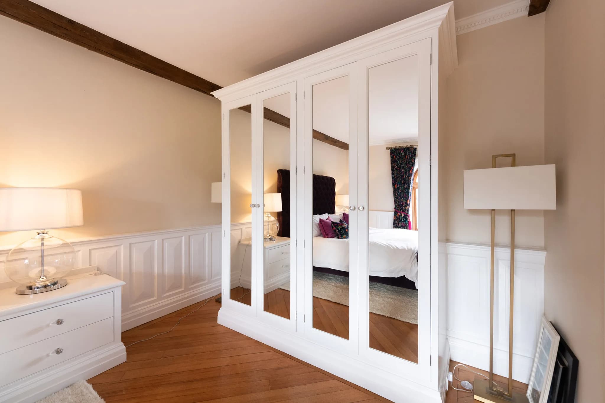 Classic-in-frame-shaker-style-bedroom-little-hadham-handmade-kitchen-company (4)-2