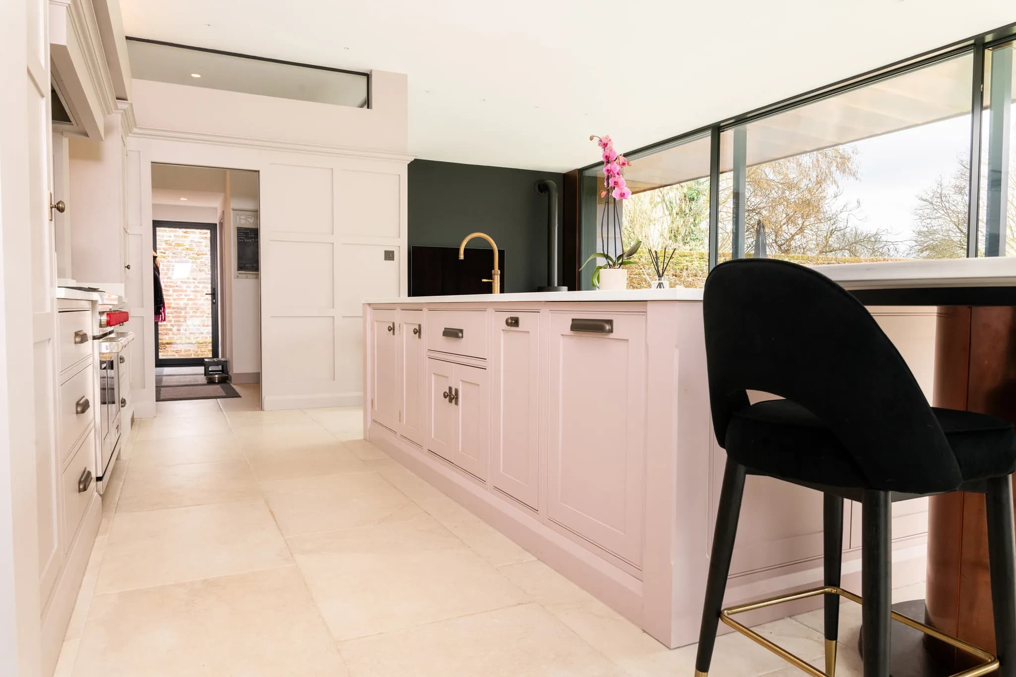 Classic-in-frame-shaker-style-kitchen-little-hadham-handmade-kitchen-company (1 (14)-2