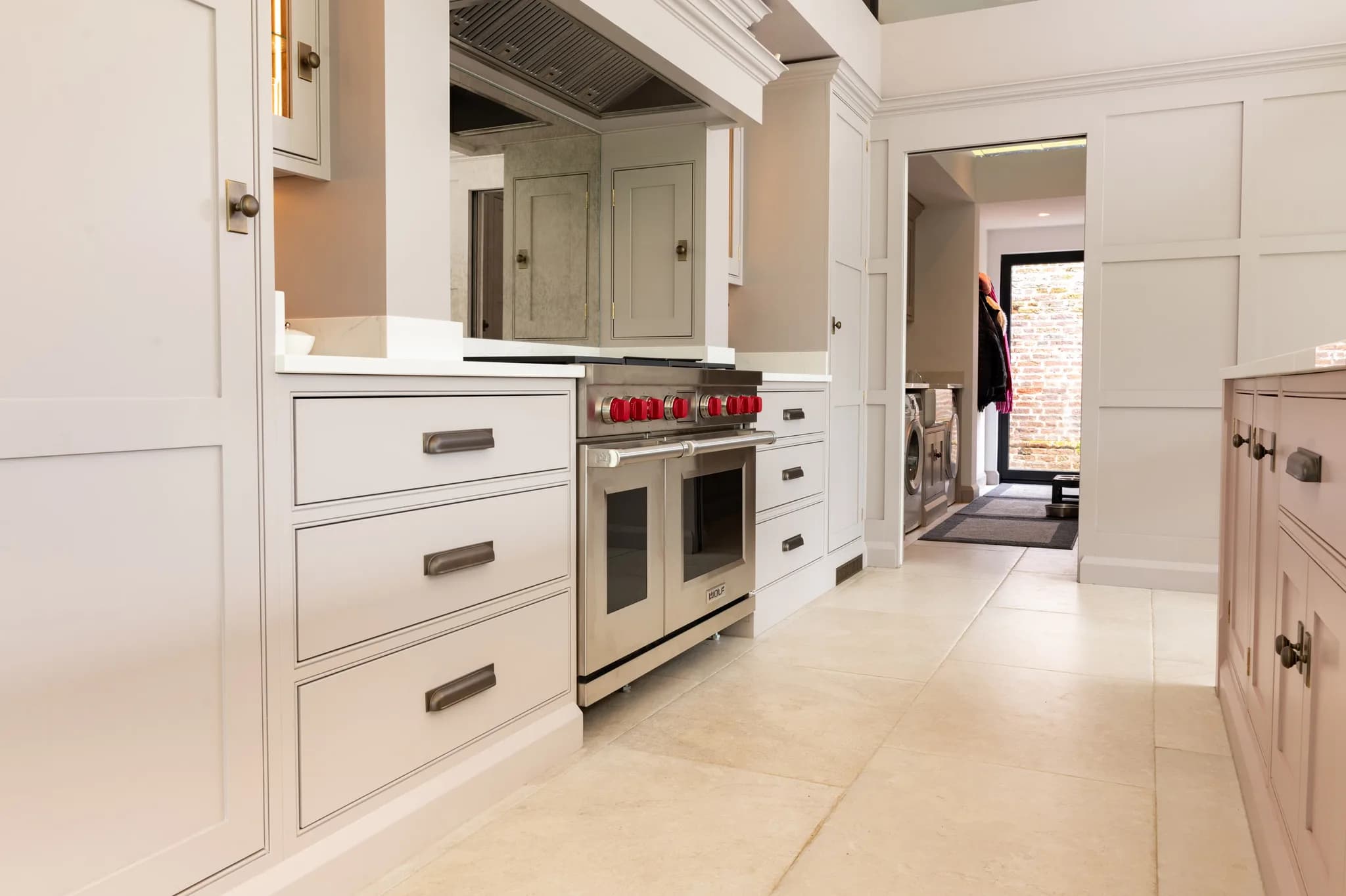 Classic-in-frame-shaker-style-kitchen-little-hadham-handmade-kitchen-company (1 (15)-2