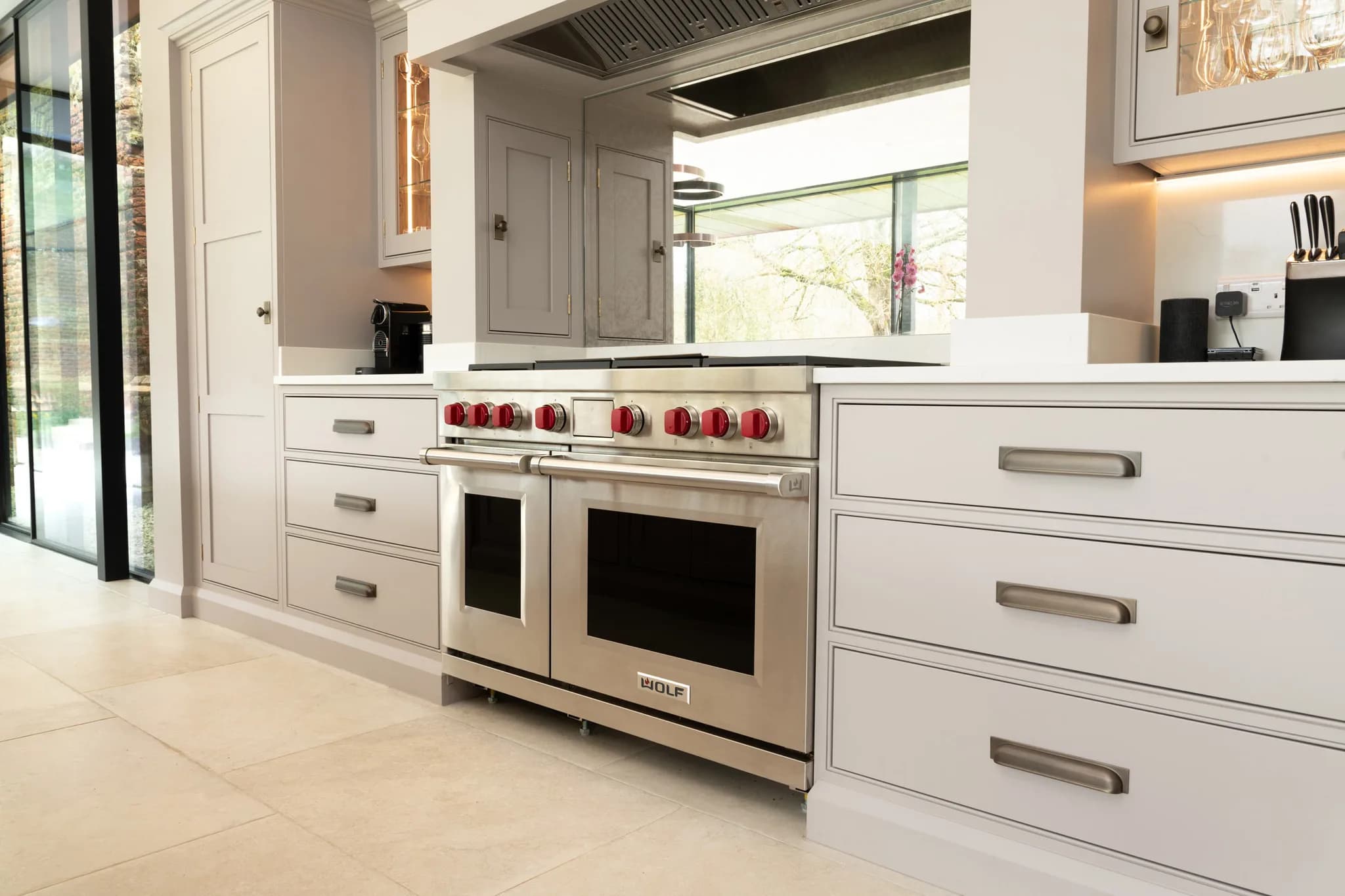 Classic-in-frame-shaker-style-kitchen-little-hadham-handmade-kitchen-company (1 (17)-2