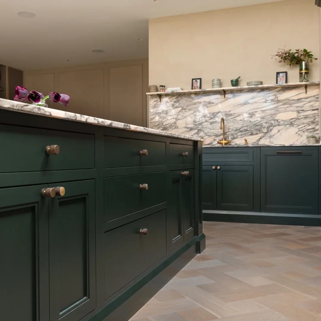 bespoke shaker kitchen handmade kitchen co wimbledon unique square edge centre frame (36)