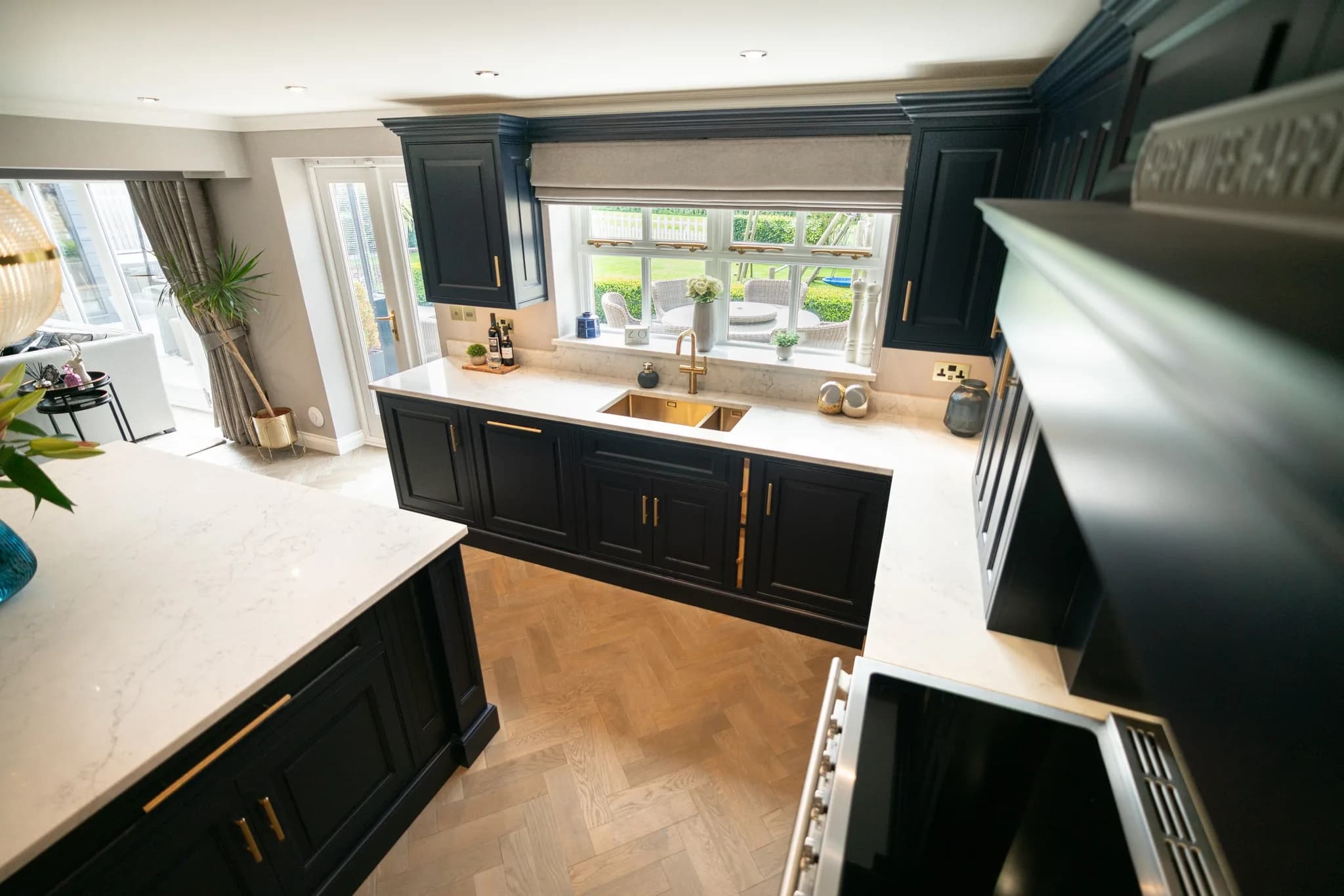 blue-traditional-shaker-kitchen-saltby-leicestershire-handmade-kitchen-co-essex (14)